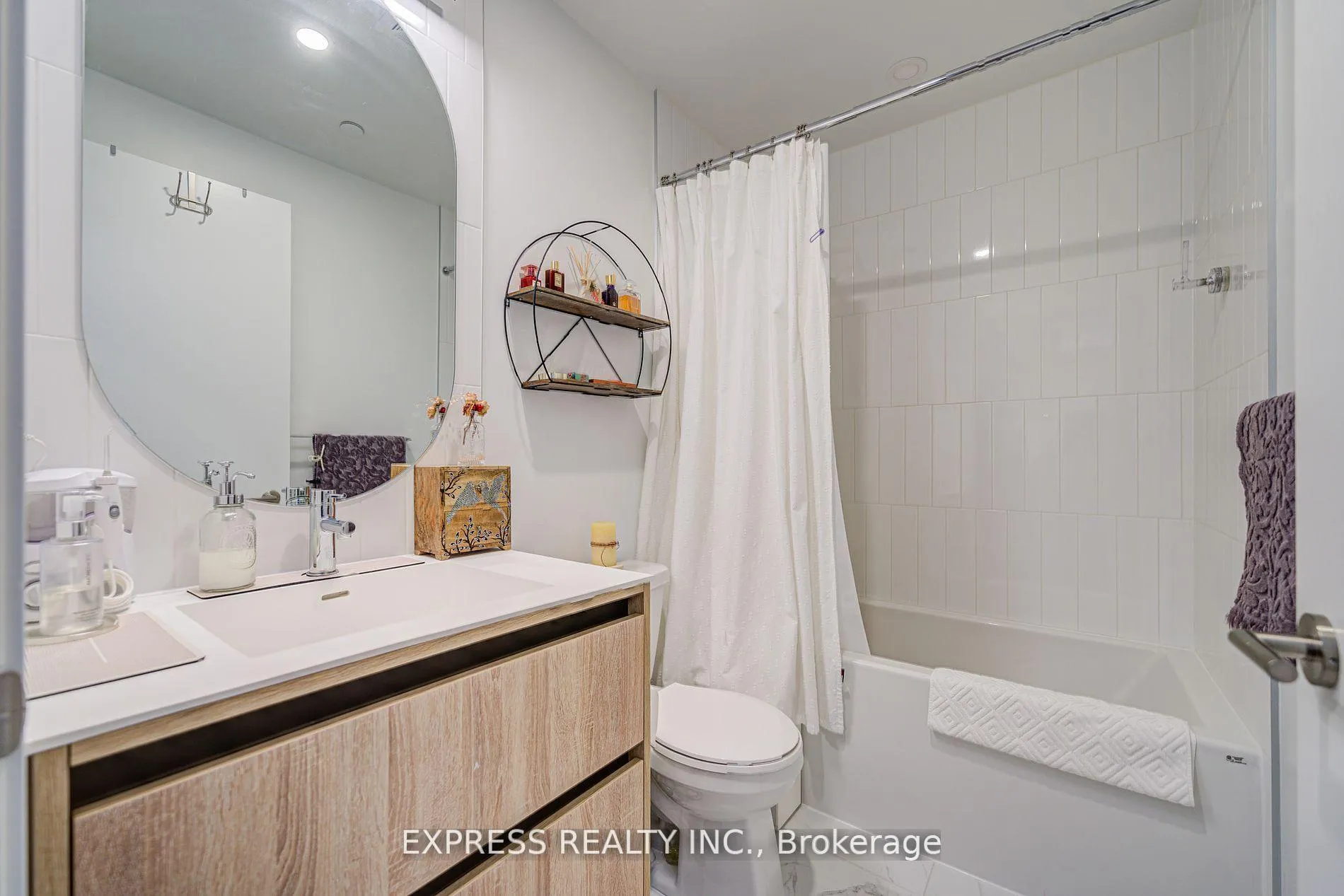 Photo 20 of Unit 2012, 7950 Bathurst Street, Vaughan, Beverley Glen — HOMEH