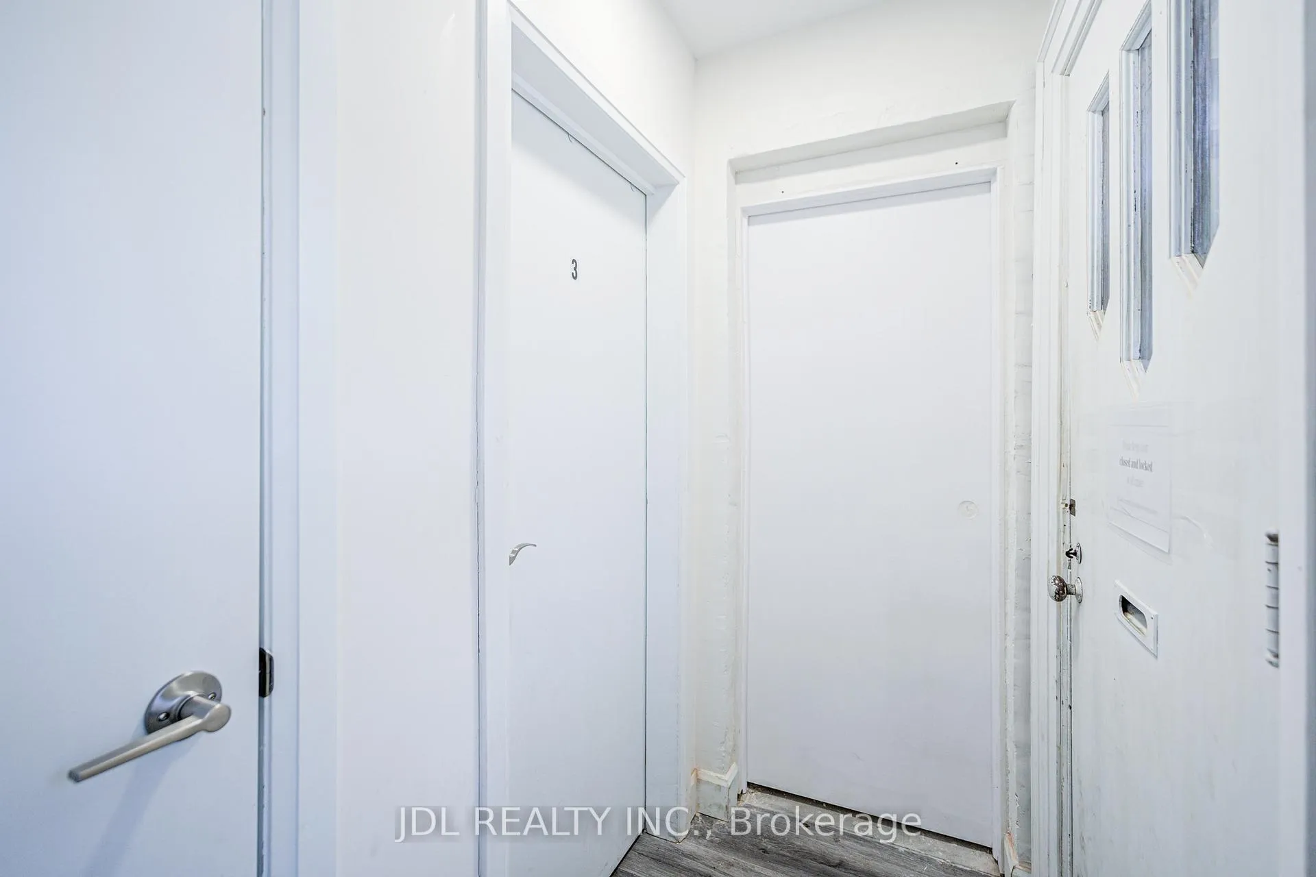 Front of Unit 3, 5 Sorauren Avenue