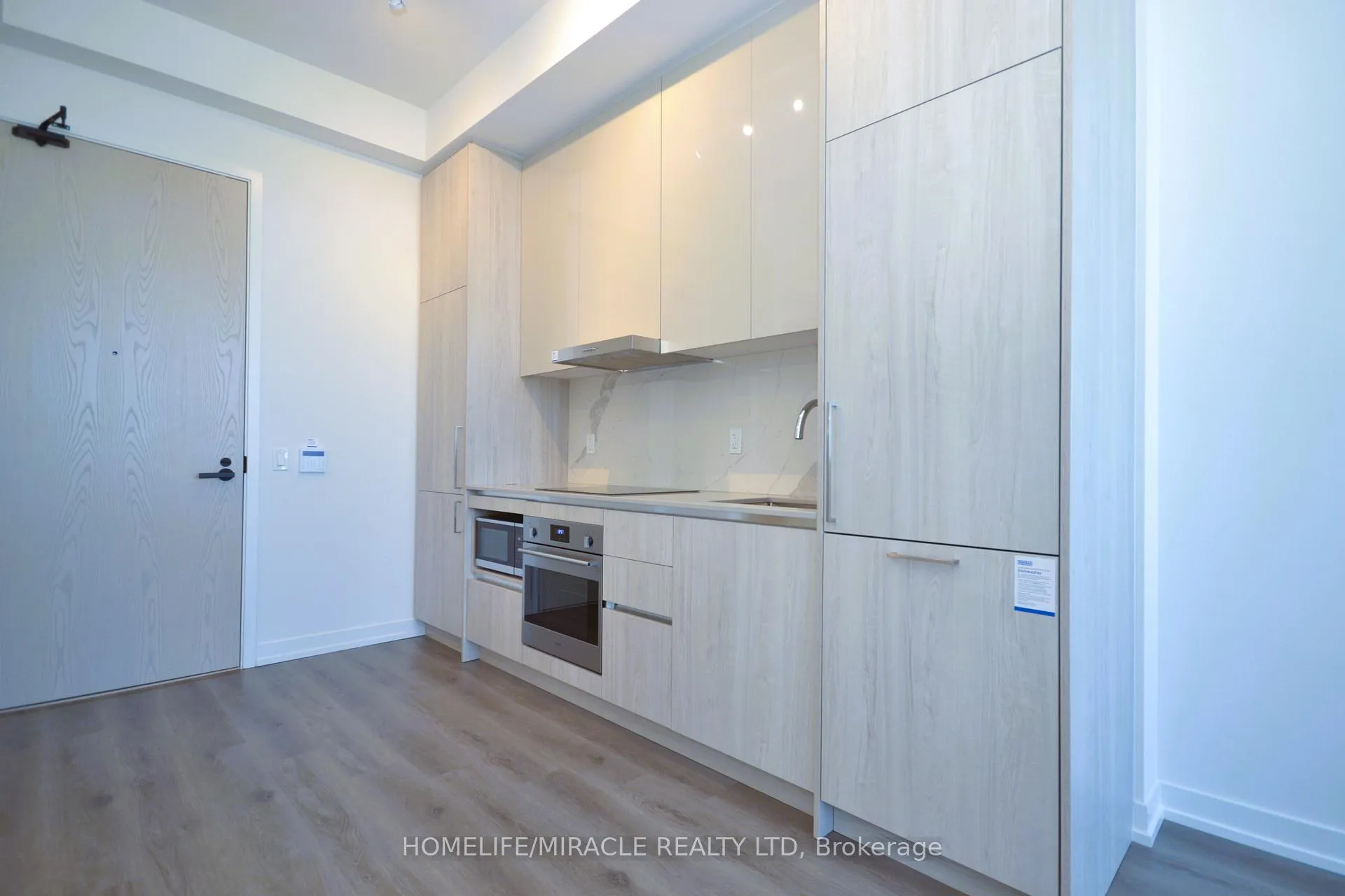 Photo 3 of Unit 2711, 225 Commerce Street, Vaughan, Vaughan Corporate Centre — HOMEH