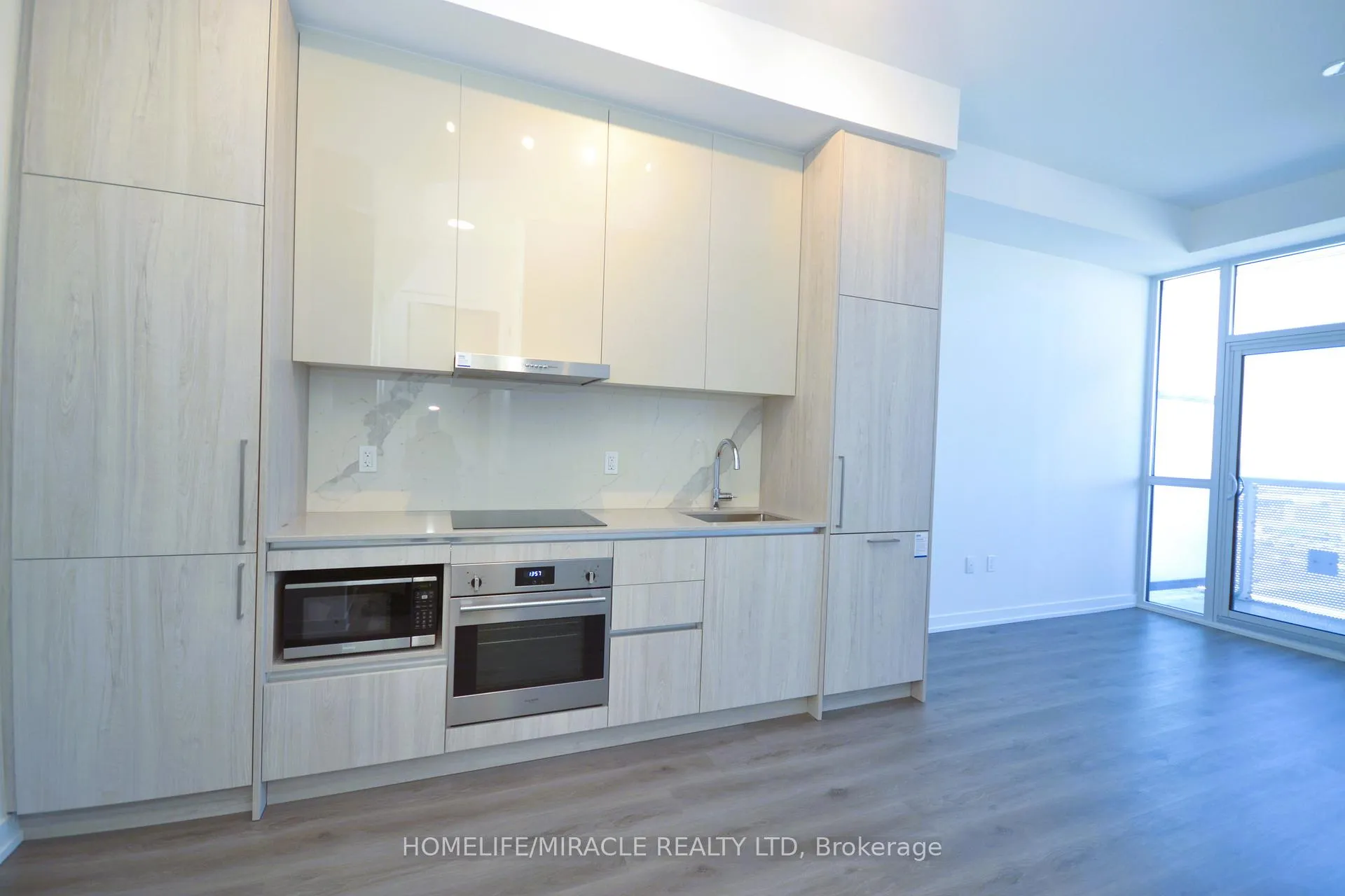 Photo 5 of Unit 2711, 225 Commerce Street, Vaughan, Vaughan Corporate Centre — HOMEH