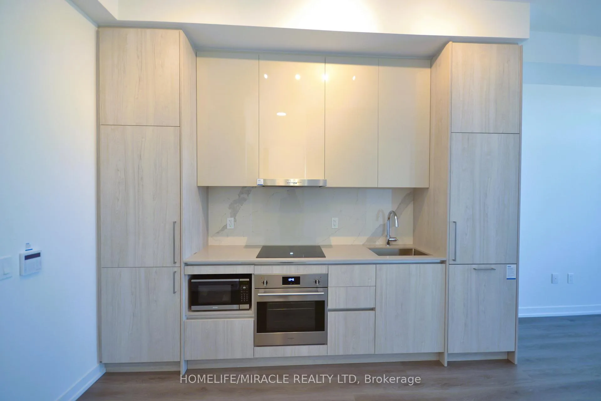Photo 7 of Unit 2711, 225 Commerce Street, Vaughan, Vaughan Corporate Centre — HOMEH