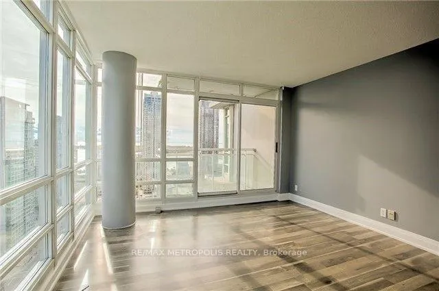 Photo 3 of Unit 3210, 397 Front Street W, Toronto, Waterfront Communities — HOMEH
