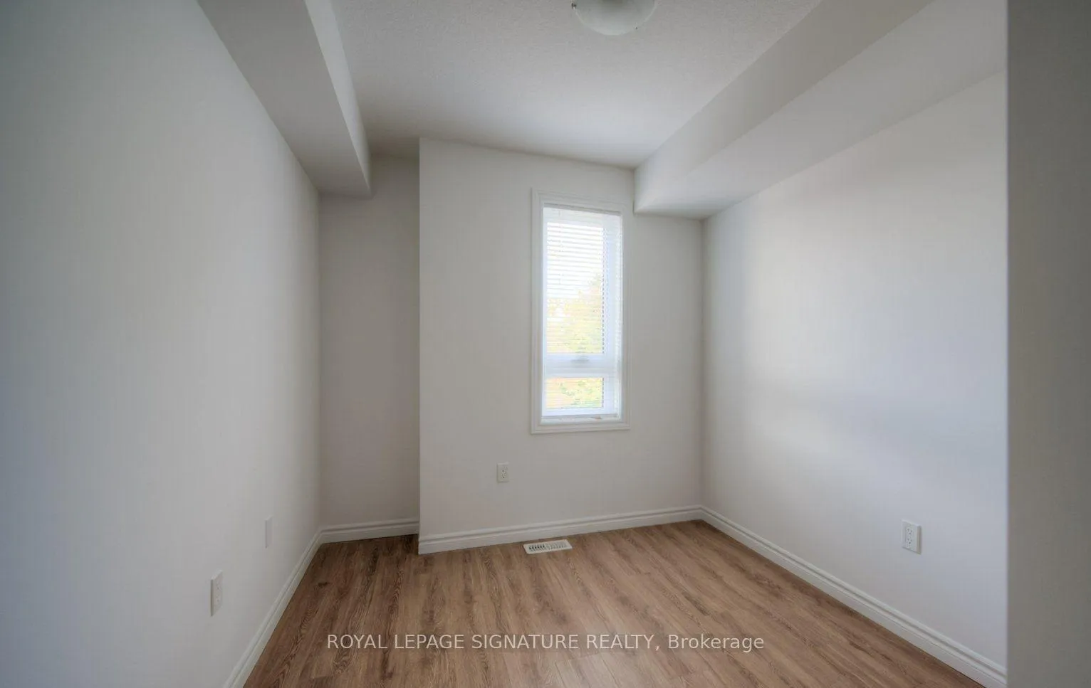Photo 5 of Unit A11, 374 Prospect Avenue, Kitchener, Stanley Park — HOMEH