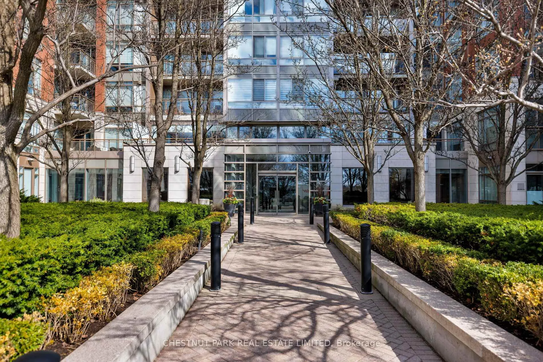 Photo 2 of Unit 516 E, 500 Queens Quay W, Toronto, Waterfront Communities — HOMEH