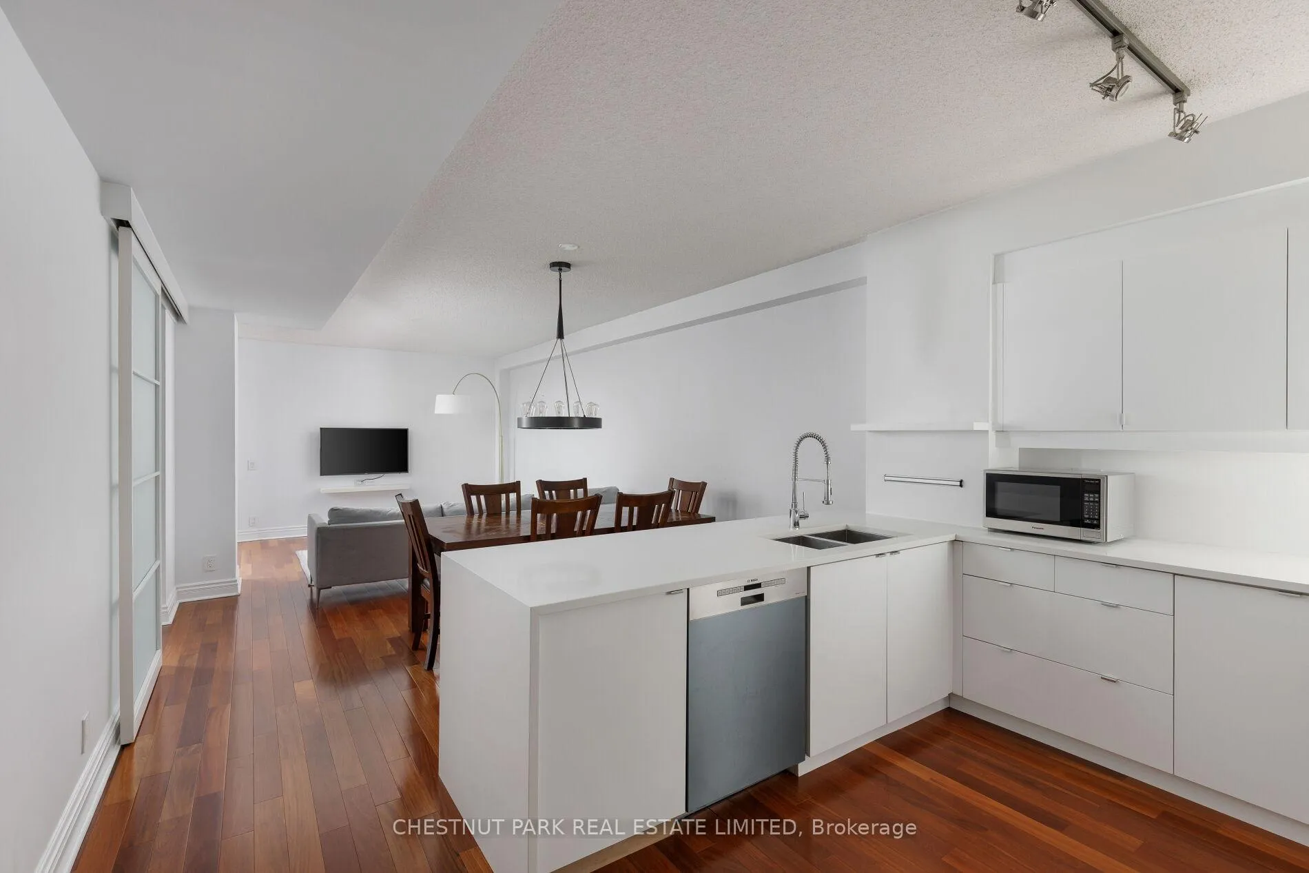 Photo 5 of Unit 516 E, 500 Queens Quay W, Toronto, Waterfront Communities — HOMEH