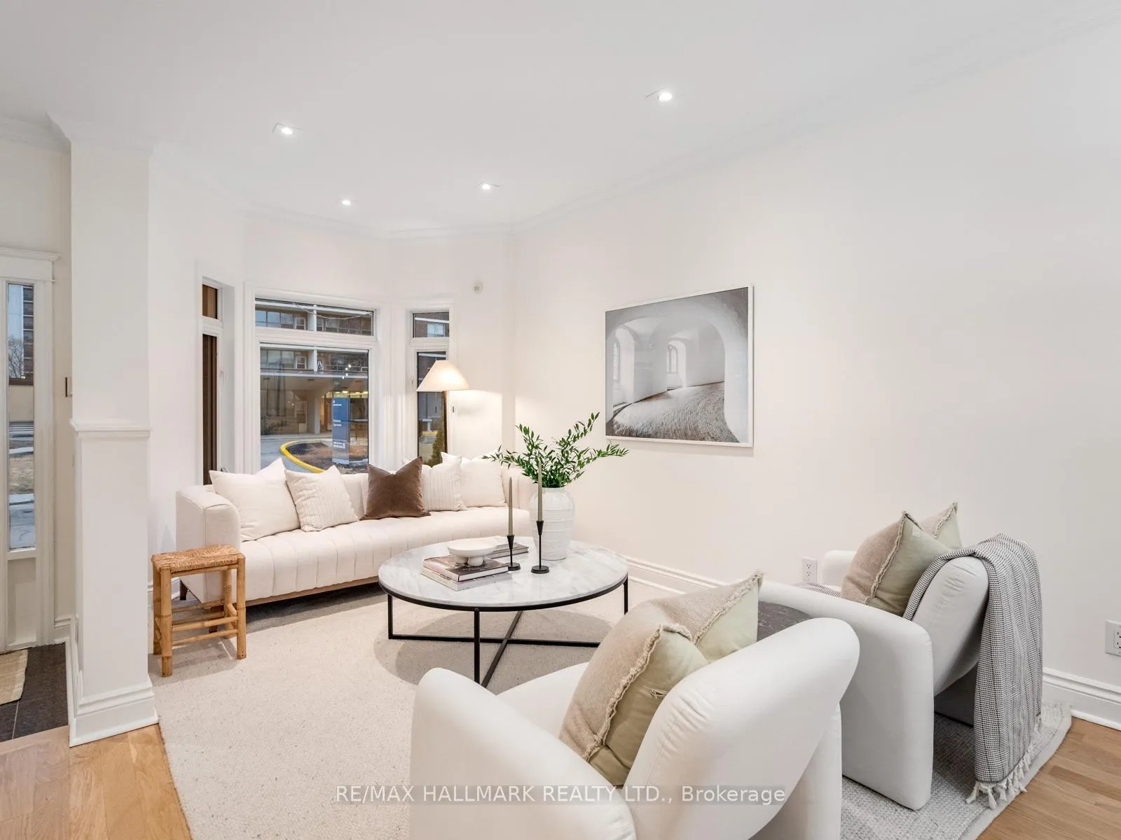 Photo 5 of 26 Eastmount Avenue, Toronto, Playter Estates-Danforth — HOMEH