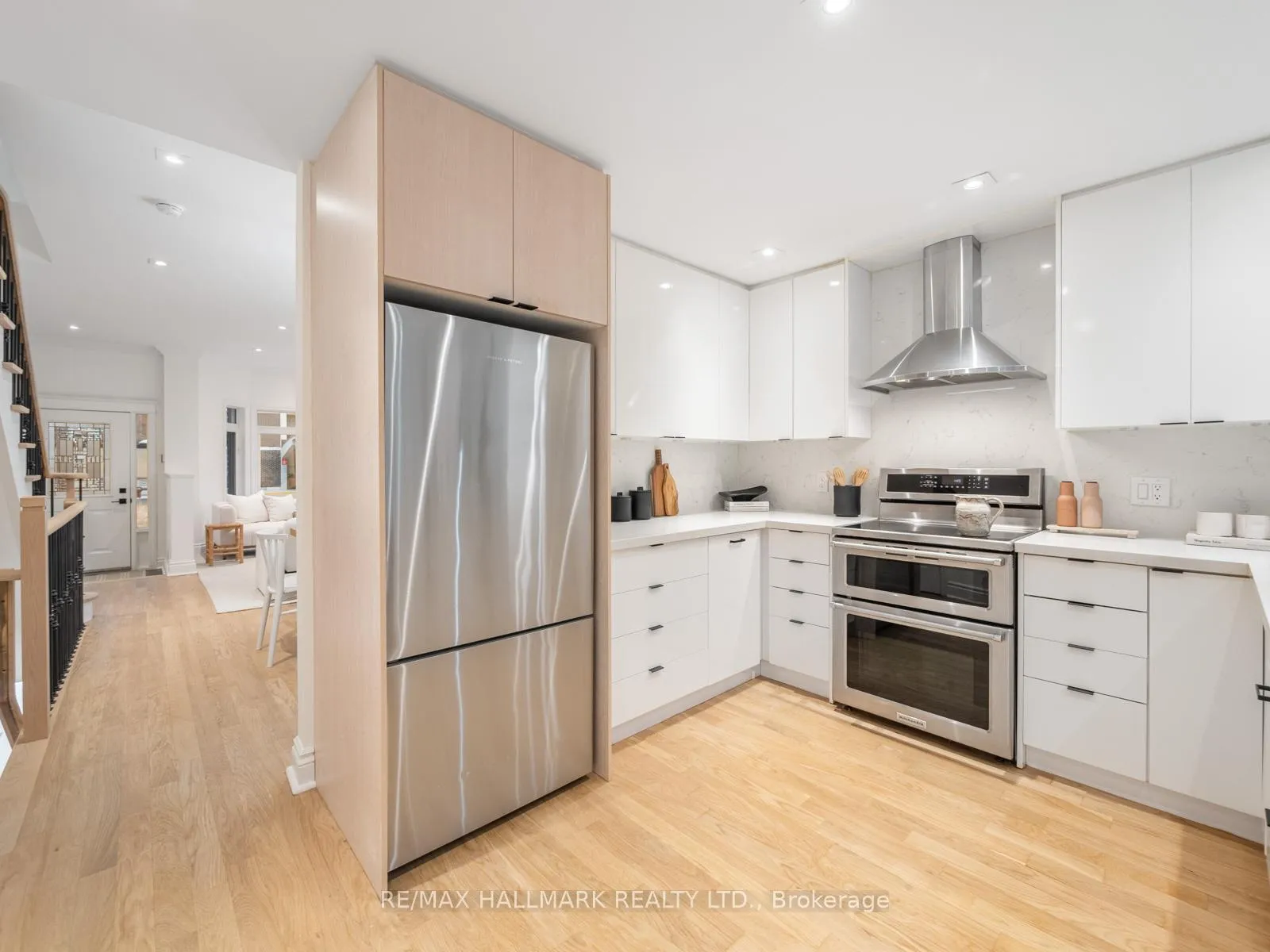 Photo 11 of 26 Eastmount Avenue, Toronto, Playter Estates-Danforth — HOMEH