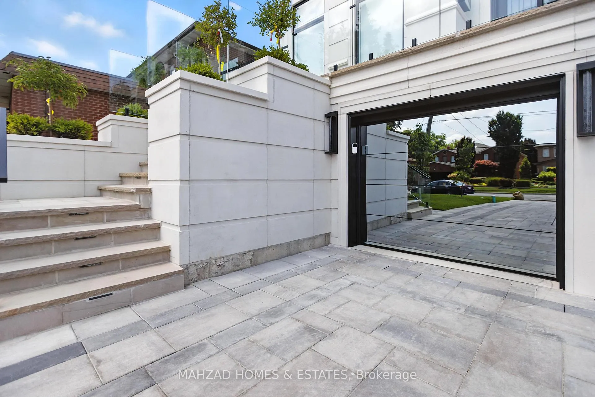 Photo 6 of 30 B Scott Drive, Richmond Hill, South Richvale — HOMEH