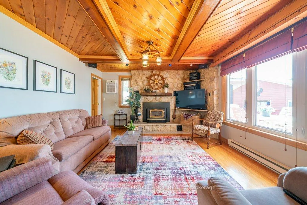 Photo 3 of 1063 Perry Road, Frontenac, Frontenac North — HOMEH