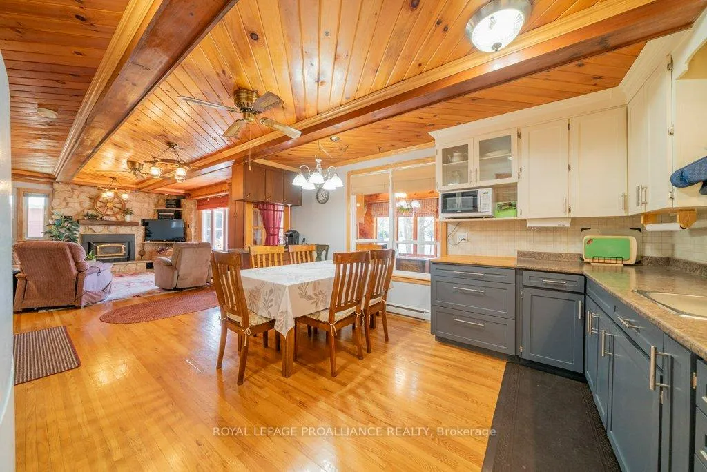 Photo 4 of 1063 Perry Road, Frontenac, Frontenac North — HOMEH