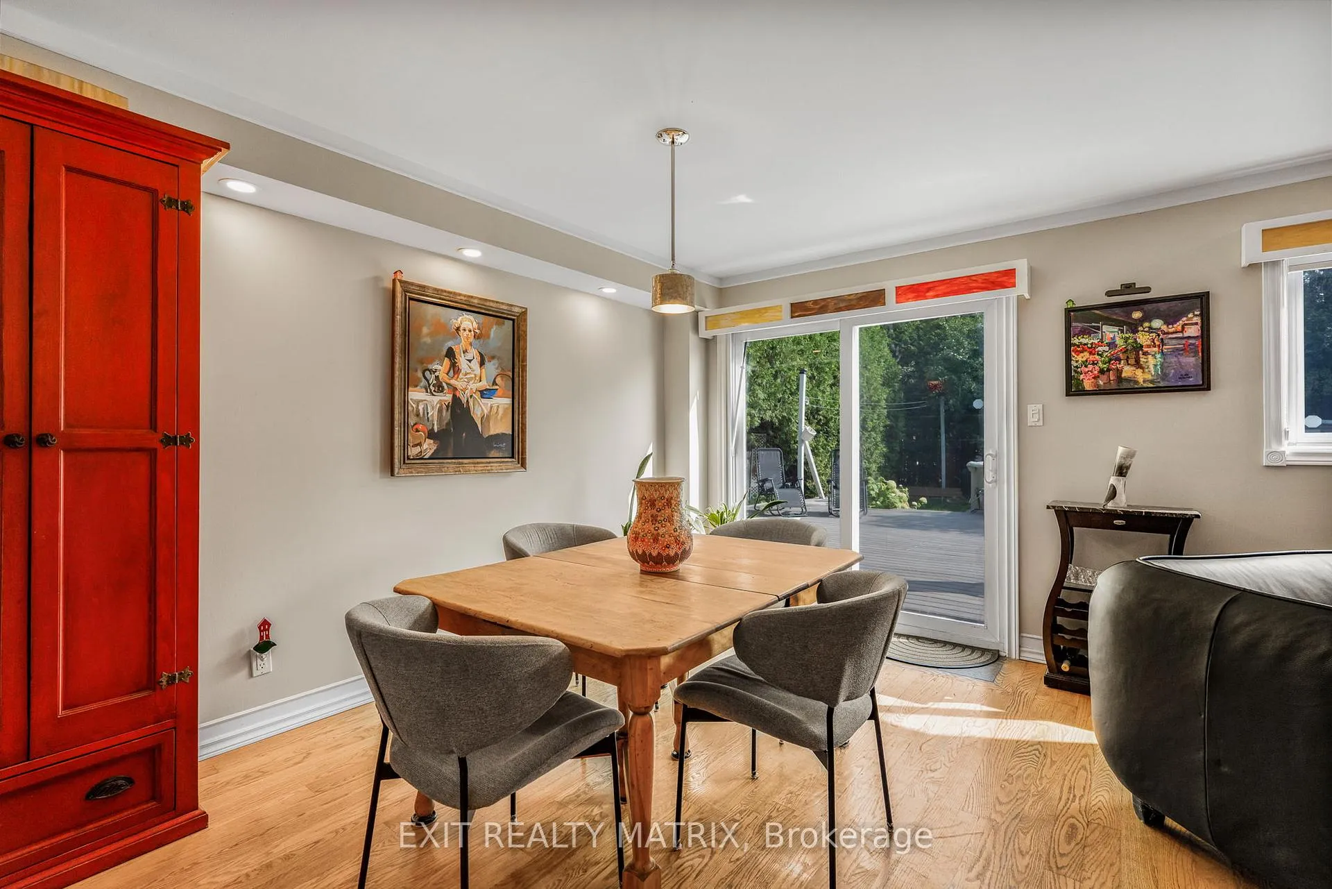 Photo 11 of 1401 Bortolotti Crescent, Ottawa, Pineview — HOMEH