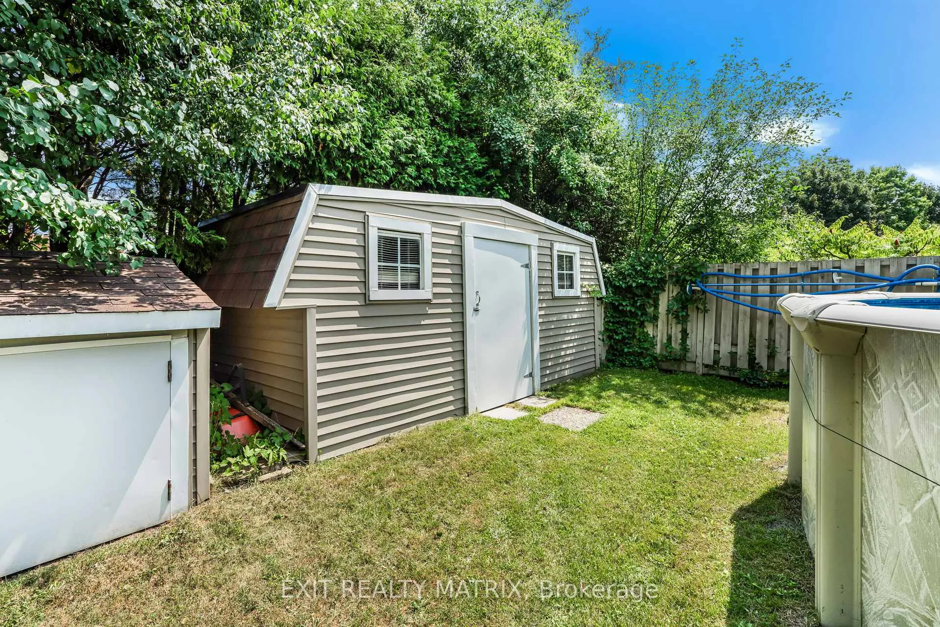 Photo 35 of 1401 Bortolotti Crescent, Ottawa, Pineview — HOMEH