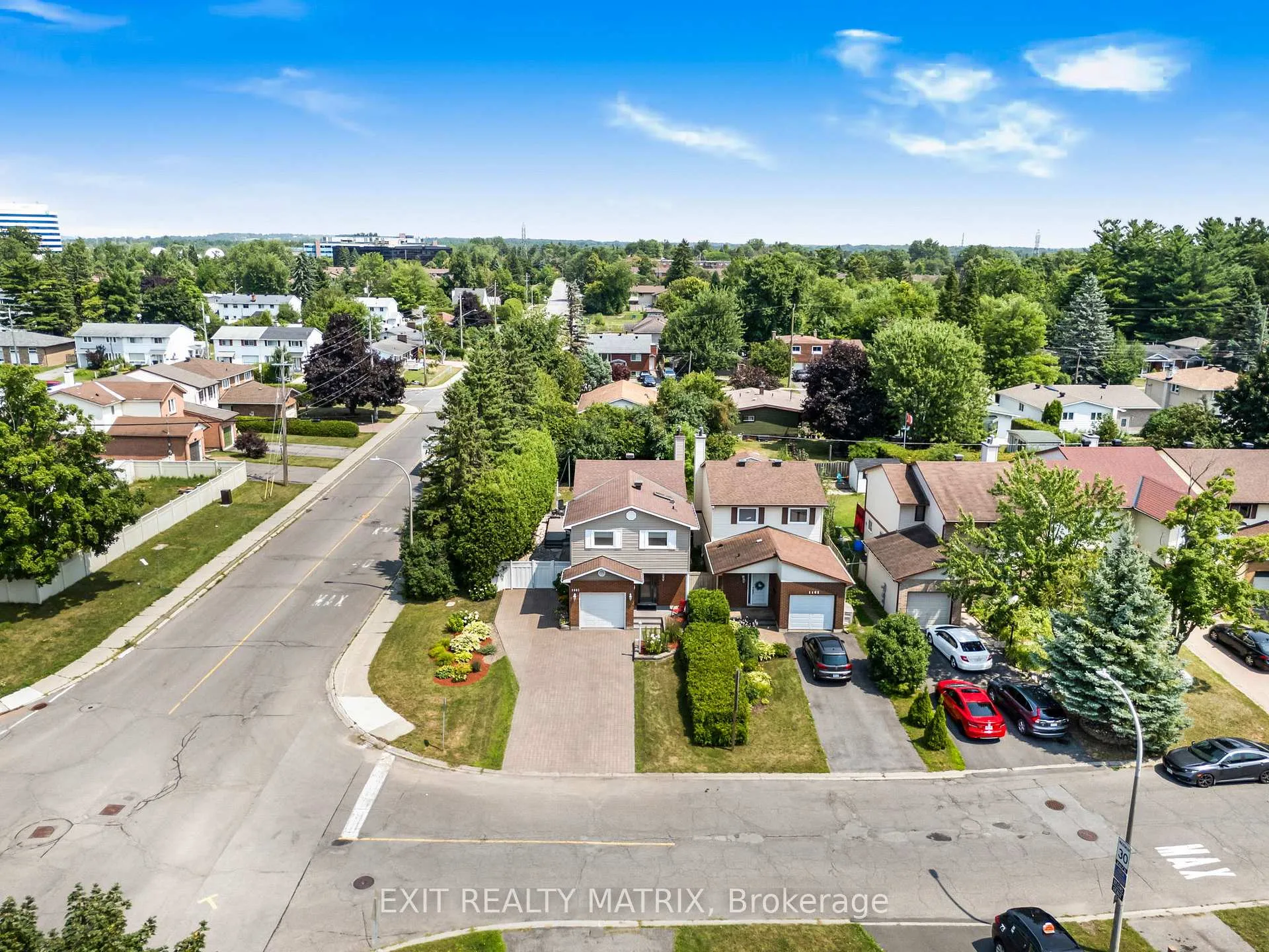 Photo 40 of 1401 Bortolotti Crescent, Ottawa, Pineview — HOMEH
