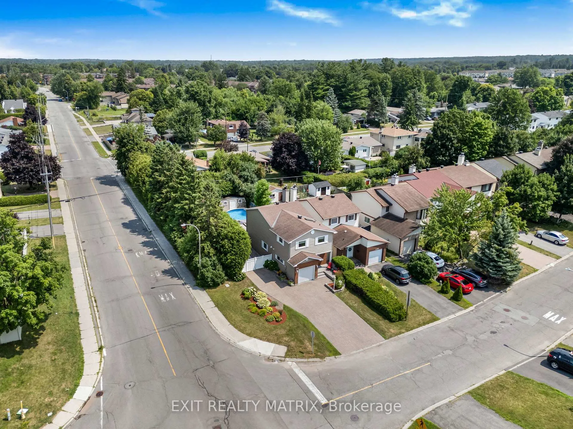 Photo 41 of 1401 Bortolotti Crescent, Ottawa, Pineview — HOMEH
