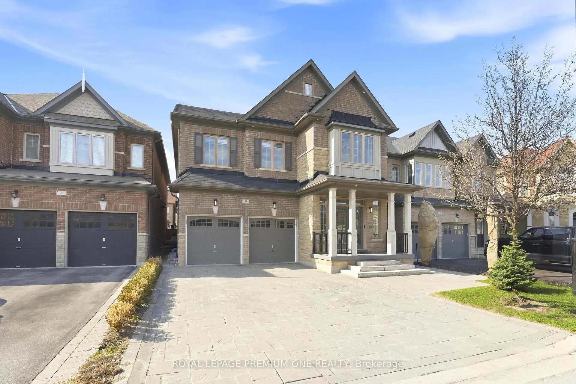 Photo 5 of 91 Card Lumber Crescent, Vaughan, Kleinburg — HOMEH