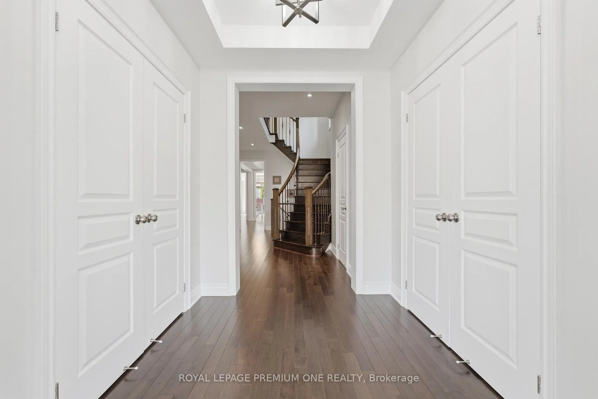 Photo 9 of 91 Card Lumber Crescent, Vaughan, Kleinburg — HOMEH