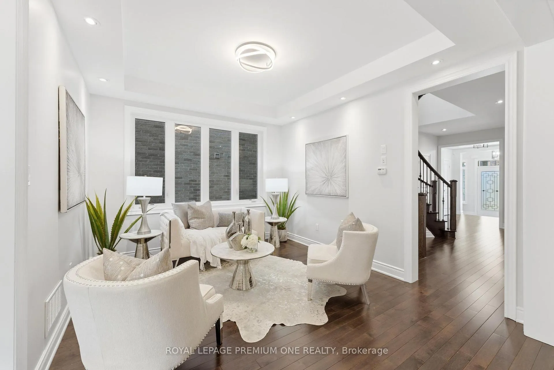 Photo 12 of 91 Card Lumber Crescent, Vaughan, Kleinburg — HOMEH