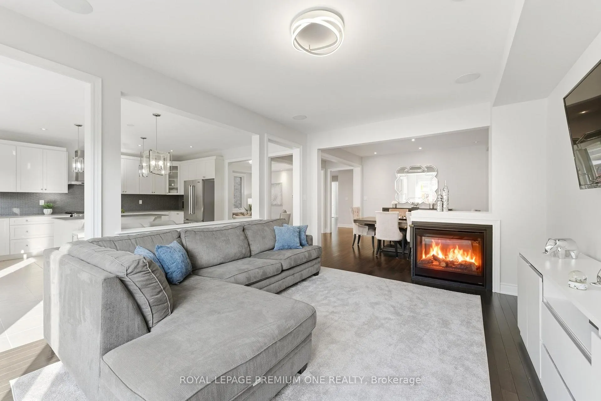 Photo 21 of 91 Card Lumber Crescent, Vaughan, Kleinburg — HOMEH