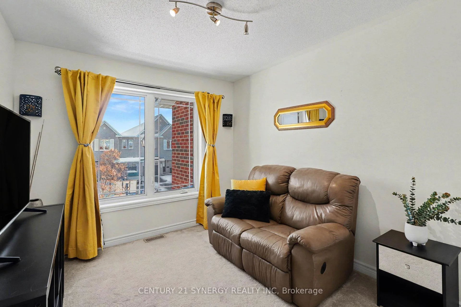 Photo 17 of 114 Silvermoon Crescent, Ottawa, Avalon East — HOMEH