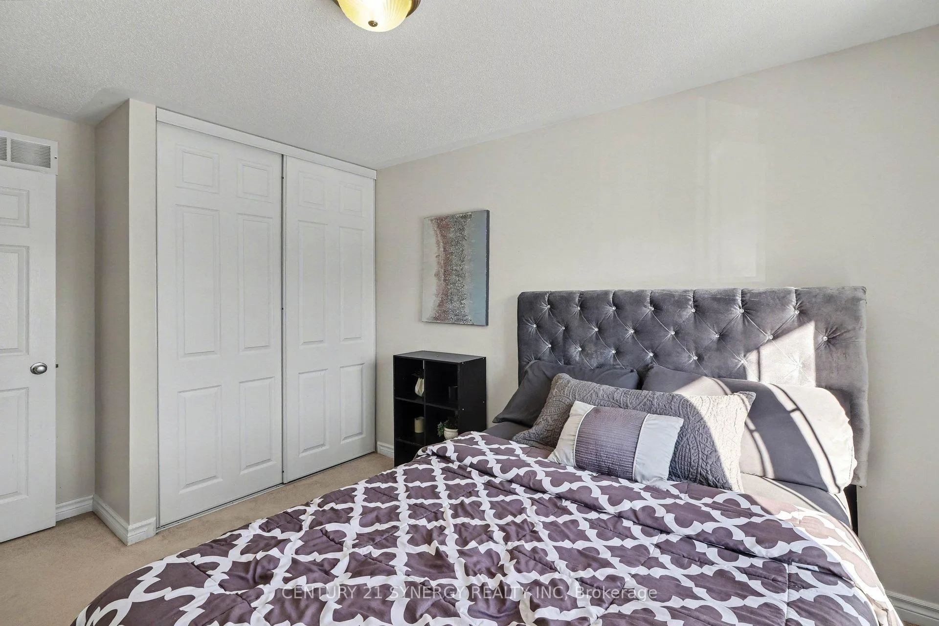 Photo 24 of 114 Silvermoon Crescent, Ottawa, Avalon East — HOMEH
