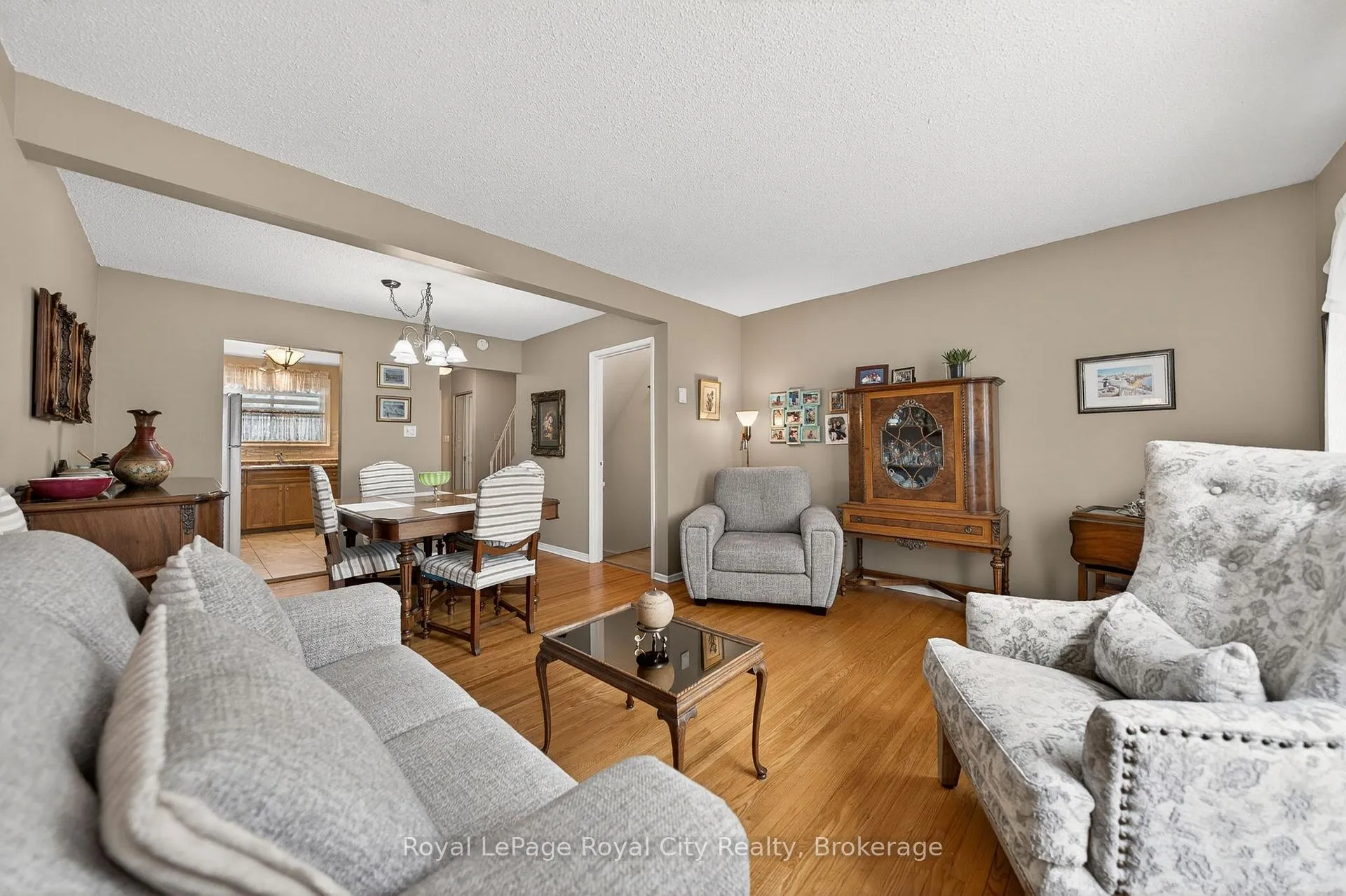 Photo 4 of Unit 11, 41 Rhonda Road, Guelph, Willow West/Sugarbush/West Acres — HOMEH