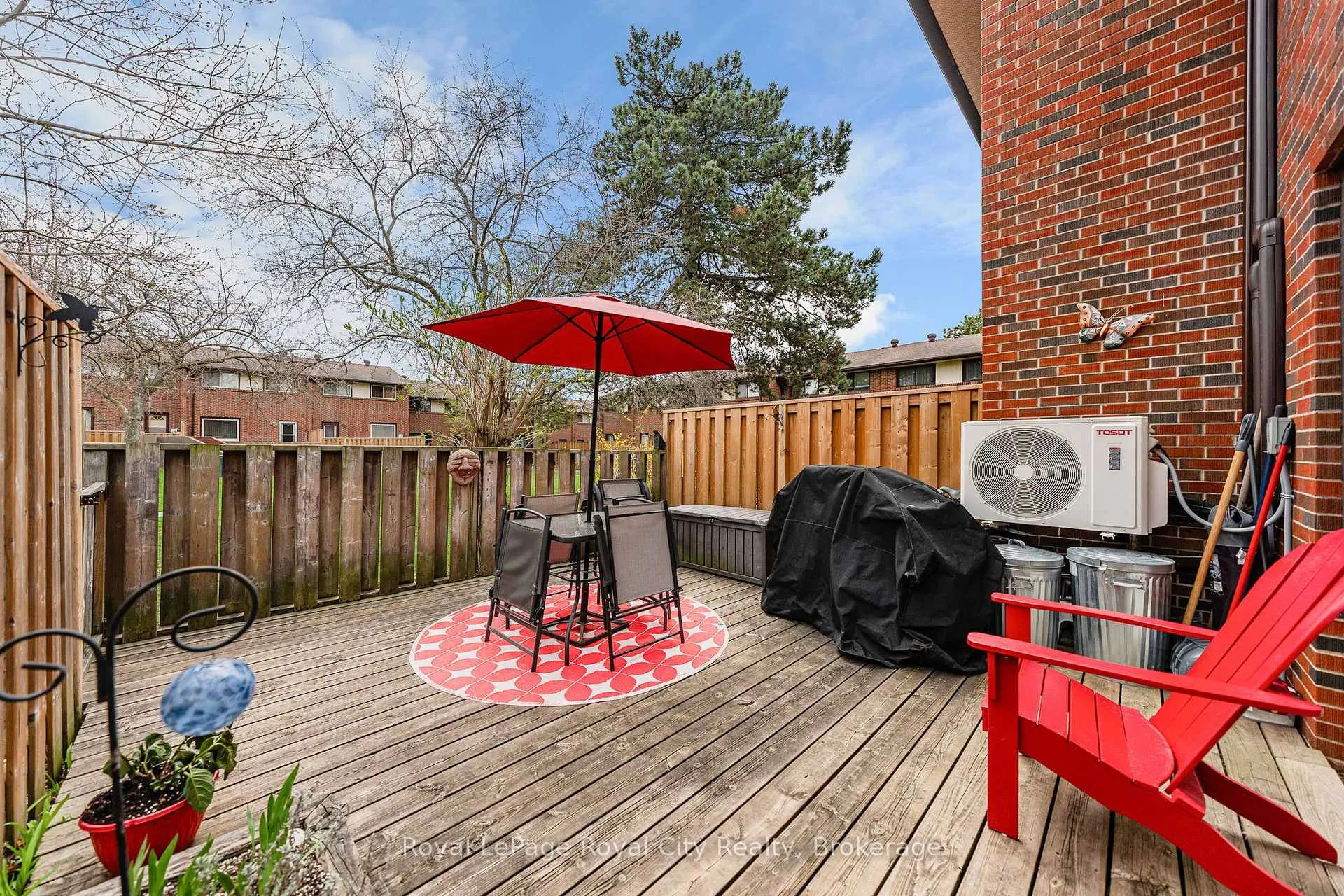 Photo 17 of Unit 11, 41 Rhonda Road, Guelph, Willow West/Sugarbush/West Acres — HOMEH