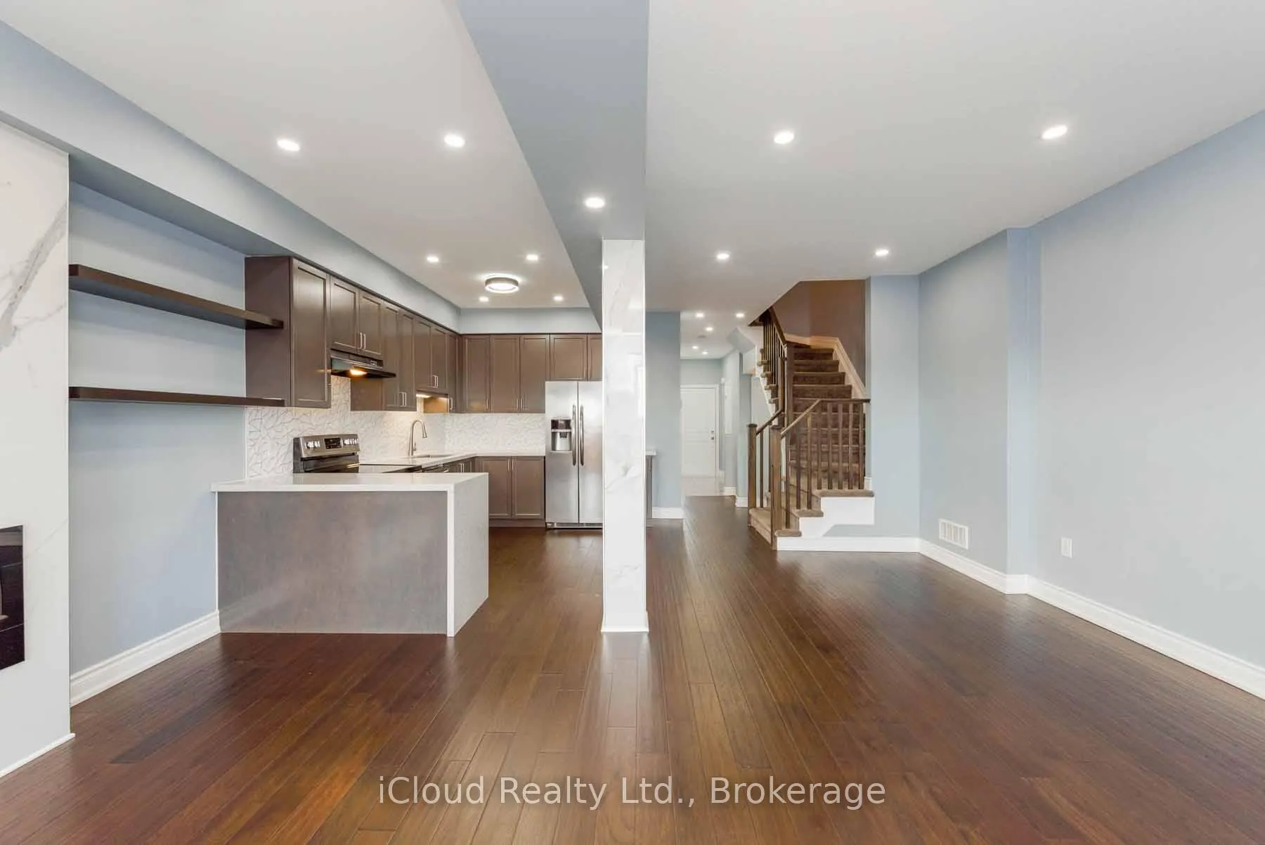 Photo 8 of 42 Serenity Lane, Hamilton, Stoney Creek — HOMEH