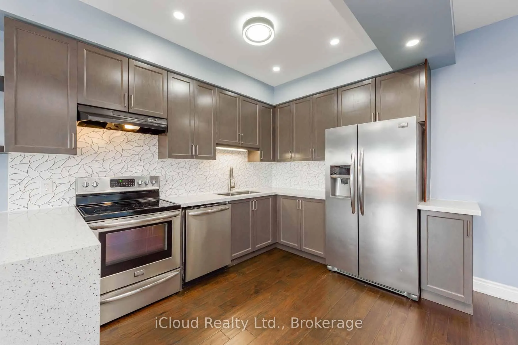 Photo 14 of 42 Serenity Lane, Hamilton, Stoney Creek — HOMEH