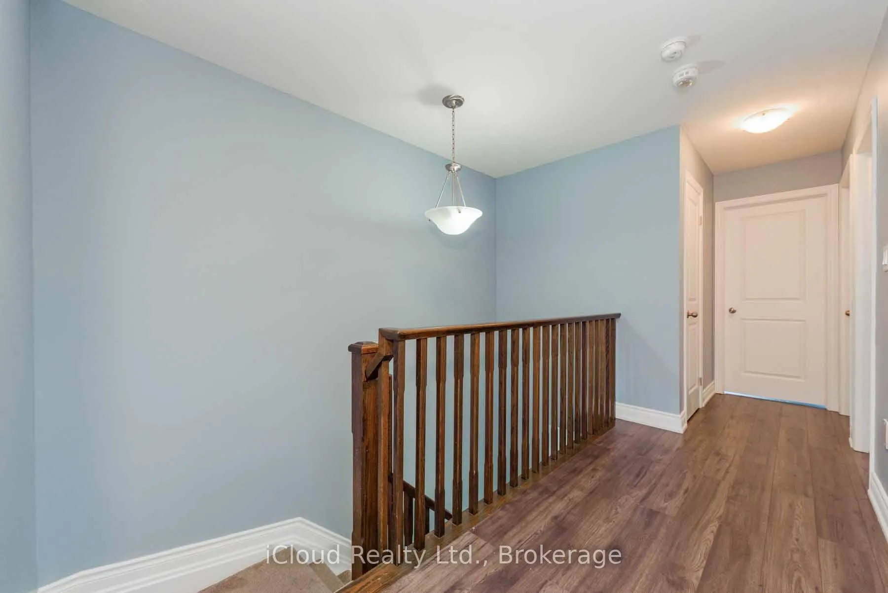 Photo 15 of 42 Serenity Lane, Hamilton, Stoney Creek — HOMEH