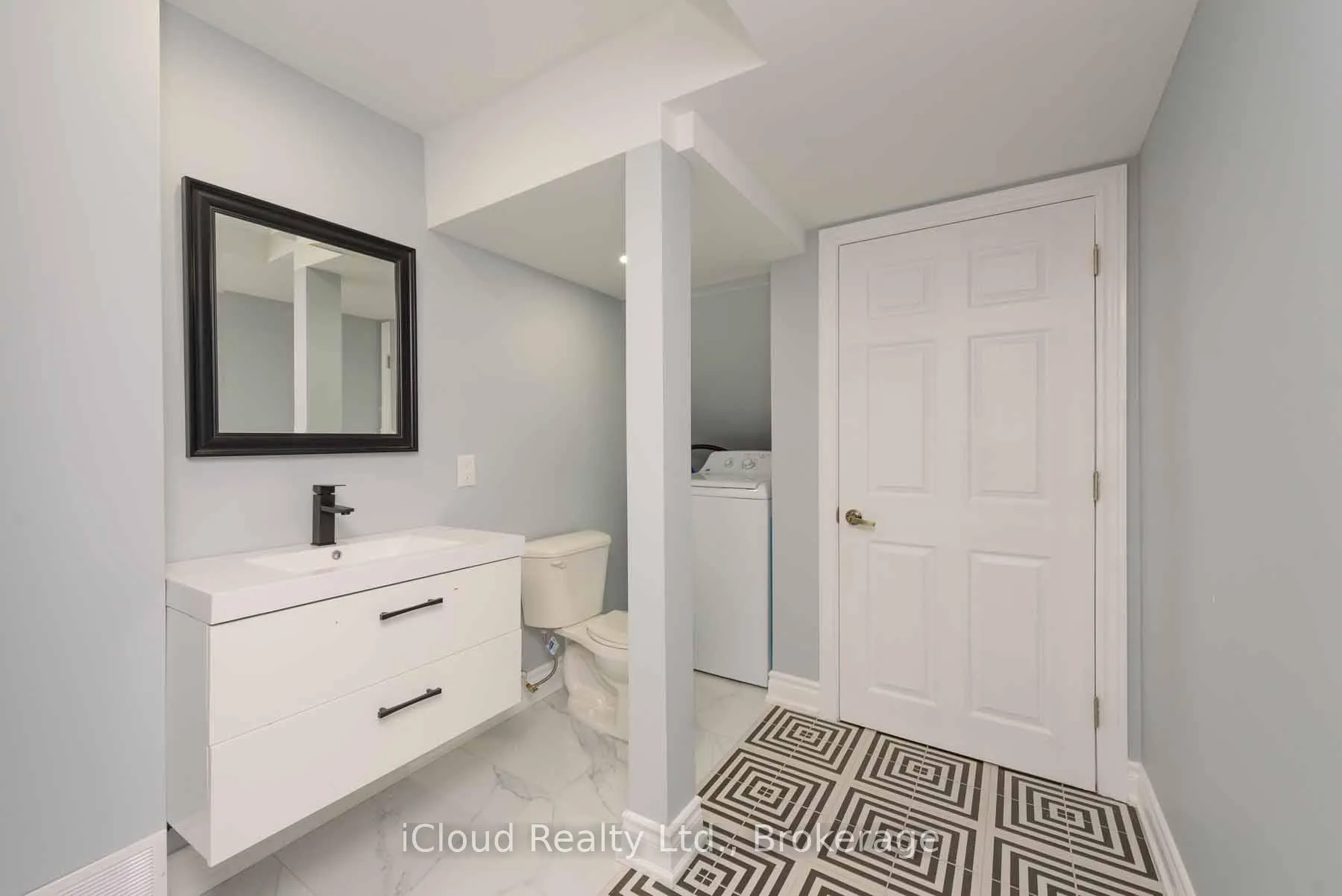 Photo 25 of 42 Serenity Lane, Hamilton, Stoney Creek — HOMEH