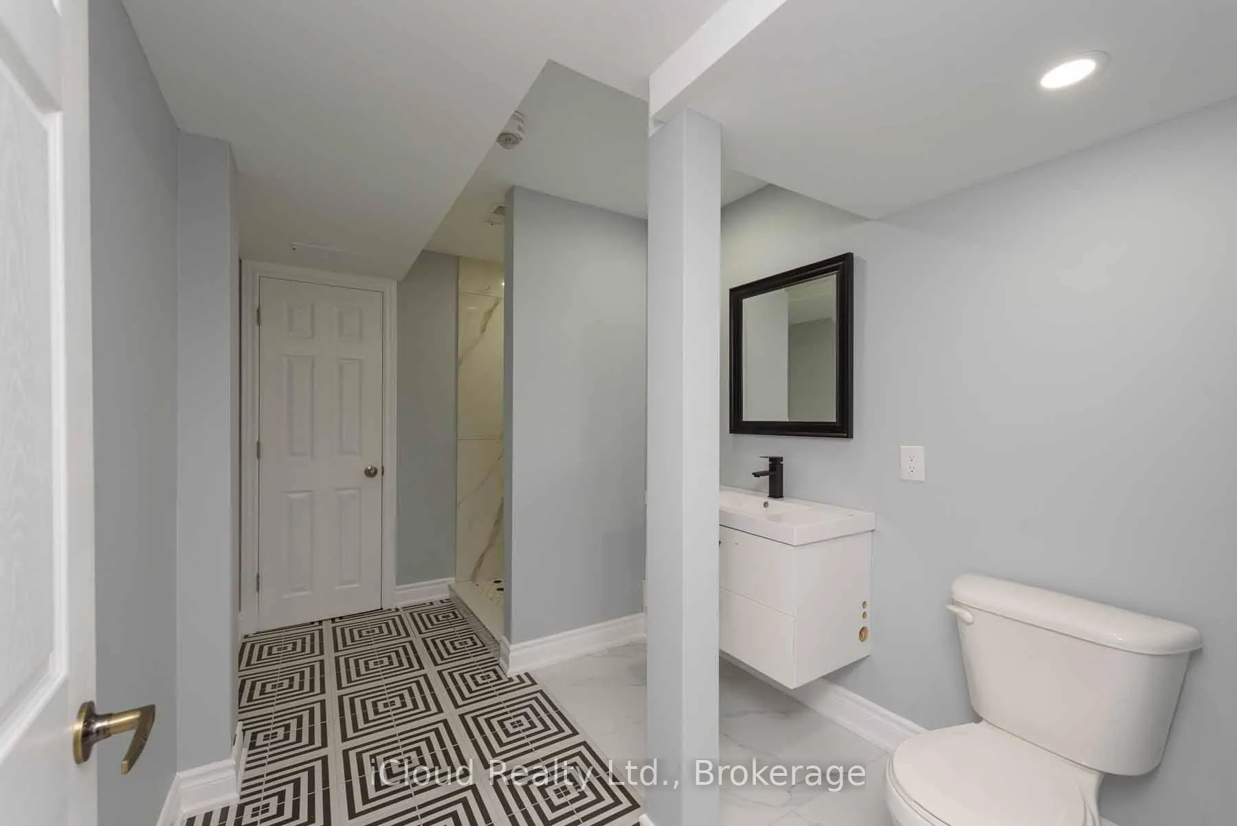 Photo 26 of 42 Serenity Lane, Hamilton, Stoney Creek — HOMEH