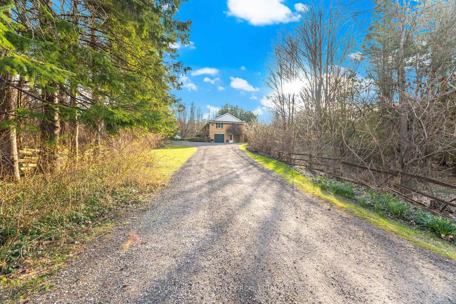Front of 17888 Innis Lake Road