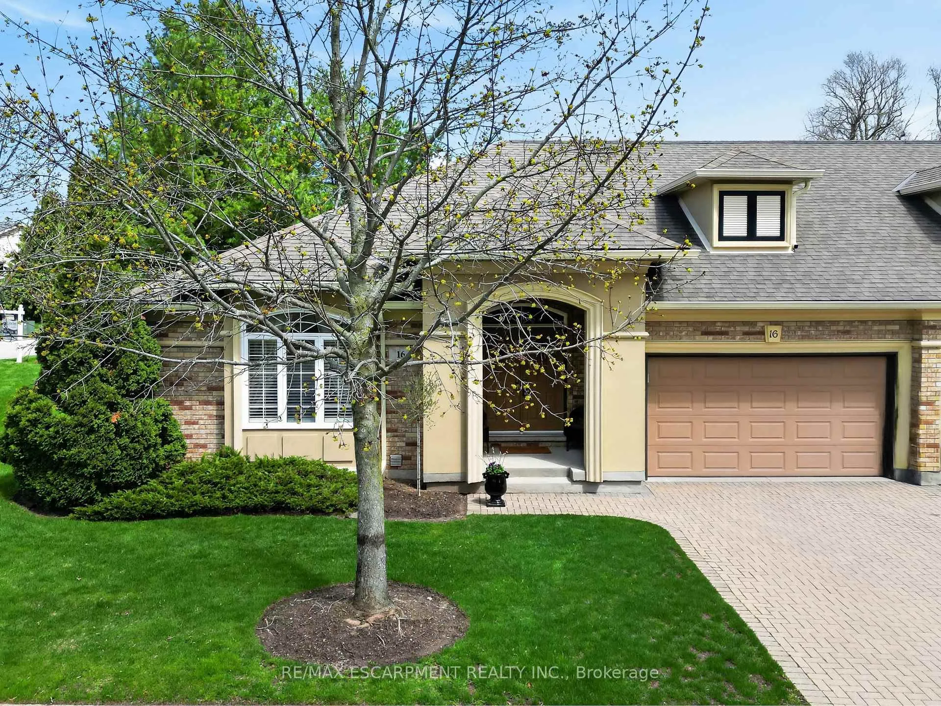 Photo 1 of Unit 16, 42 Concord Street, Pelham, Fonthill — HOMEH