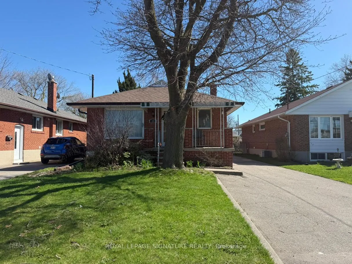 Front of Unit BSMT, 59 Pachino Boulevard