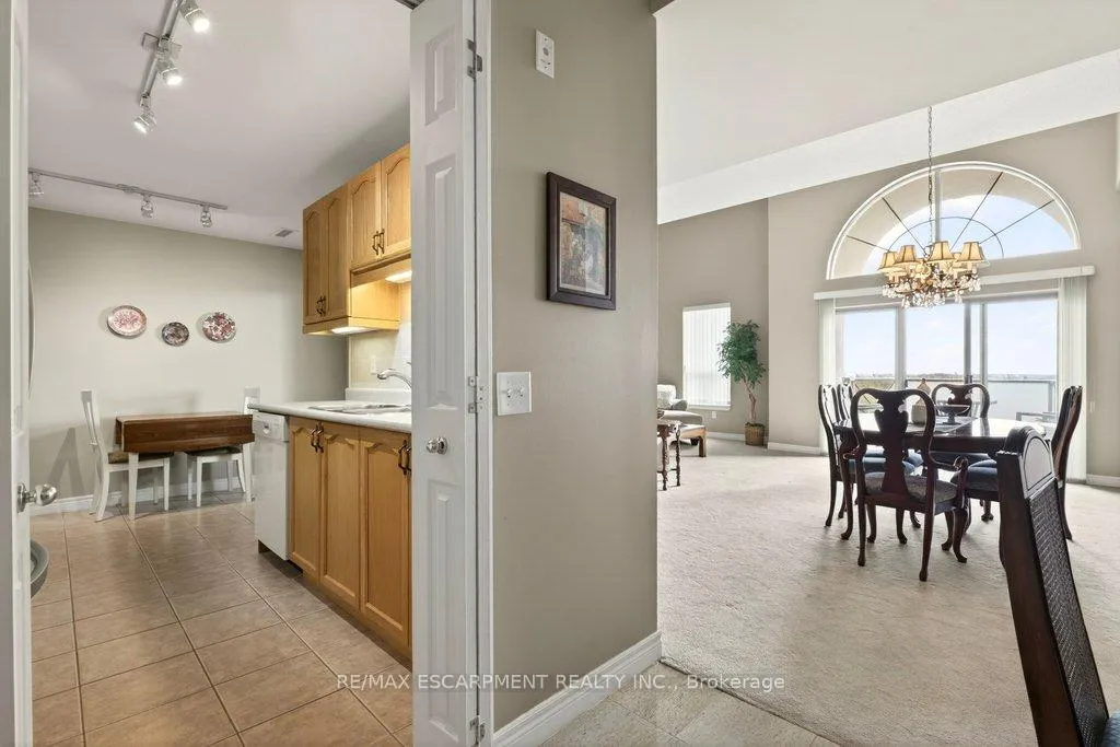 Photo 8 of Unit PH8, 2085 Amherst Heights Drive, Burlington, Brant Hills — HOMEH