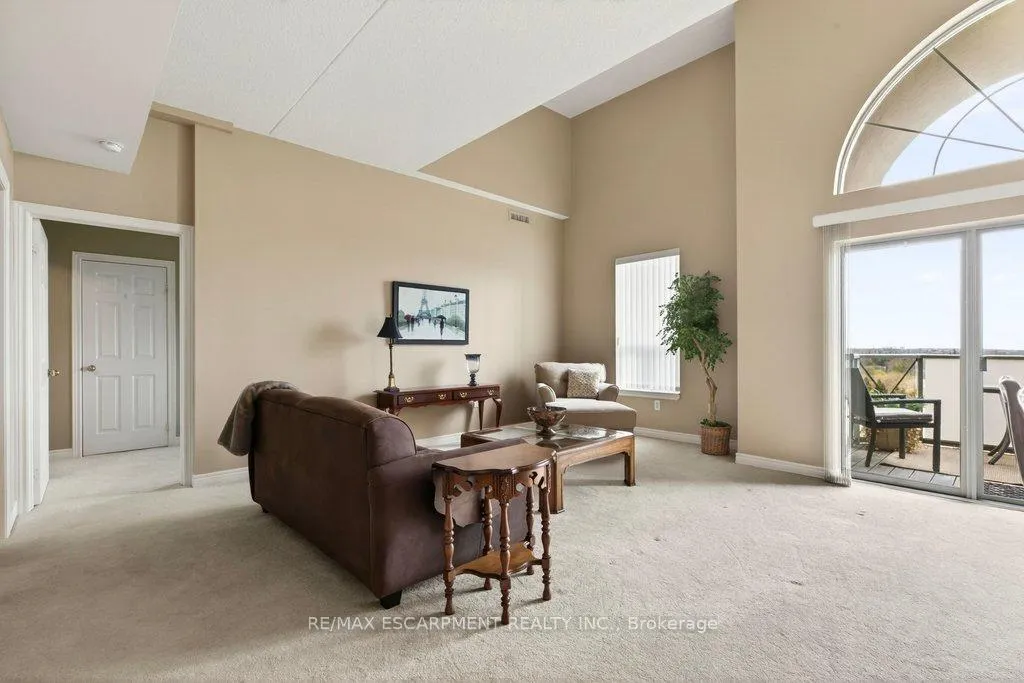 Photo 9 of Unit PH8, 2085 Amherst Heights Drive, Burlington, Brant Hills — HOMEH