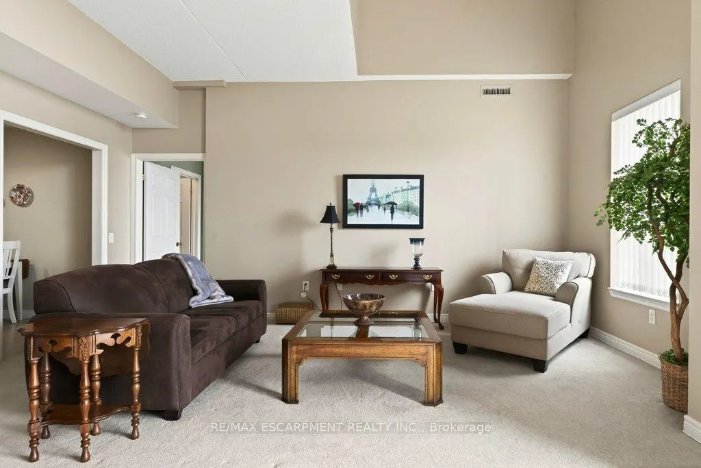 Photo 10 of Unit PH8, 2085 Amherst Heights Drive, Burlington, Brant Hills — HOMEH