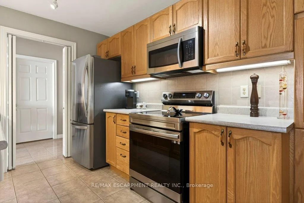 Photo 18 of Unit PH8, 2085 Amherst Heights Drive, Burlington, Brant Hills — HOMEH