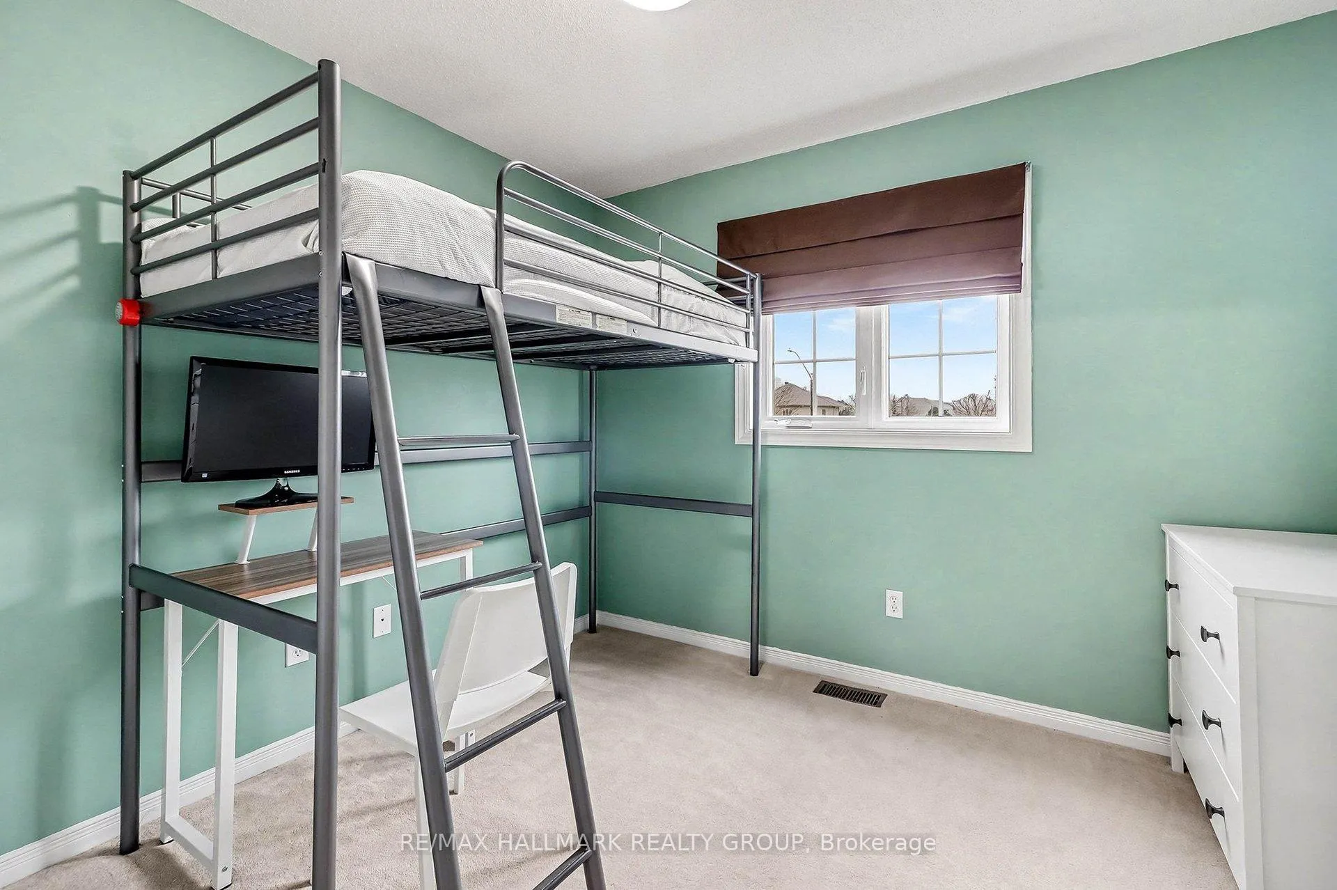 Photo 18 of 111 Ludlowe Street, Ottawa, Fallingbrook/Gardenway South — HOMEH