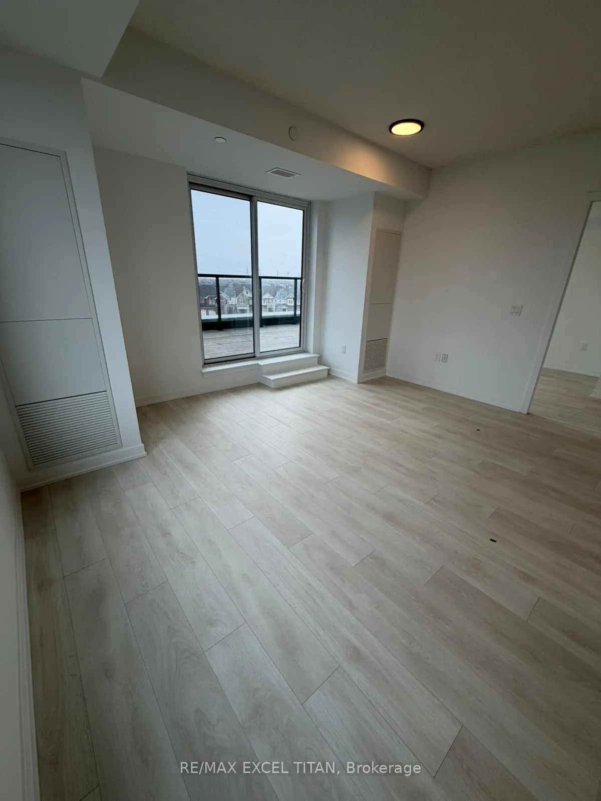 Photo 6 of Unit 430, 4878 Powers Common, Burlington, Appleby — HOMEH