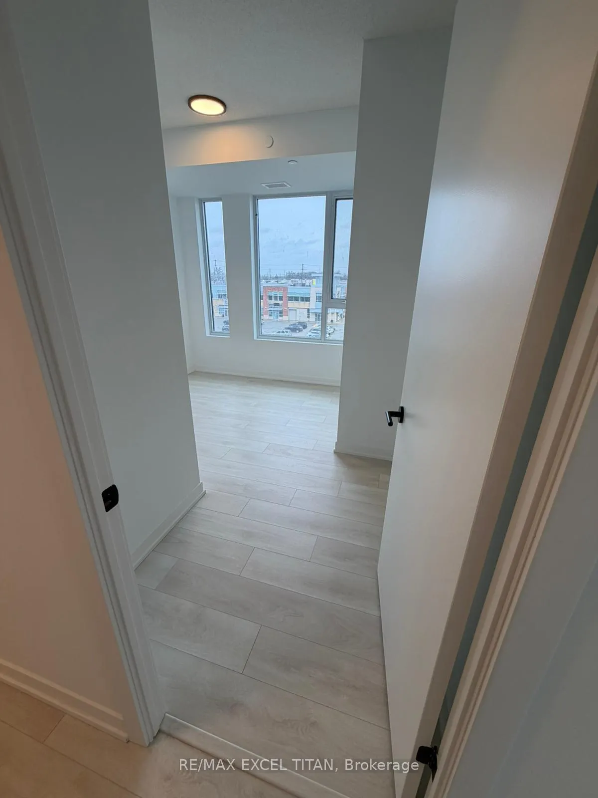 Photo 7 of Unit 430, 4878 Powers Common, Burlington, Appleby — HOMEH