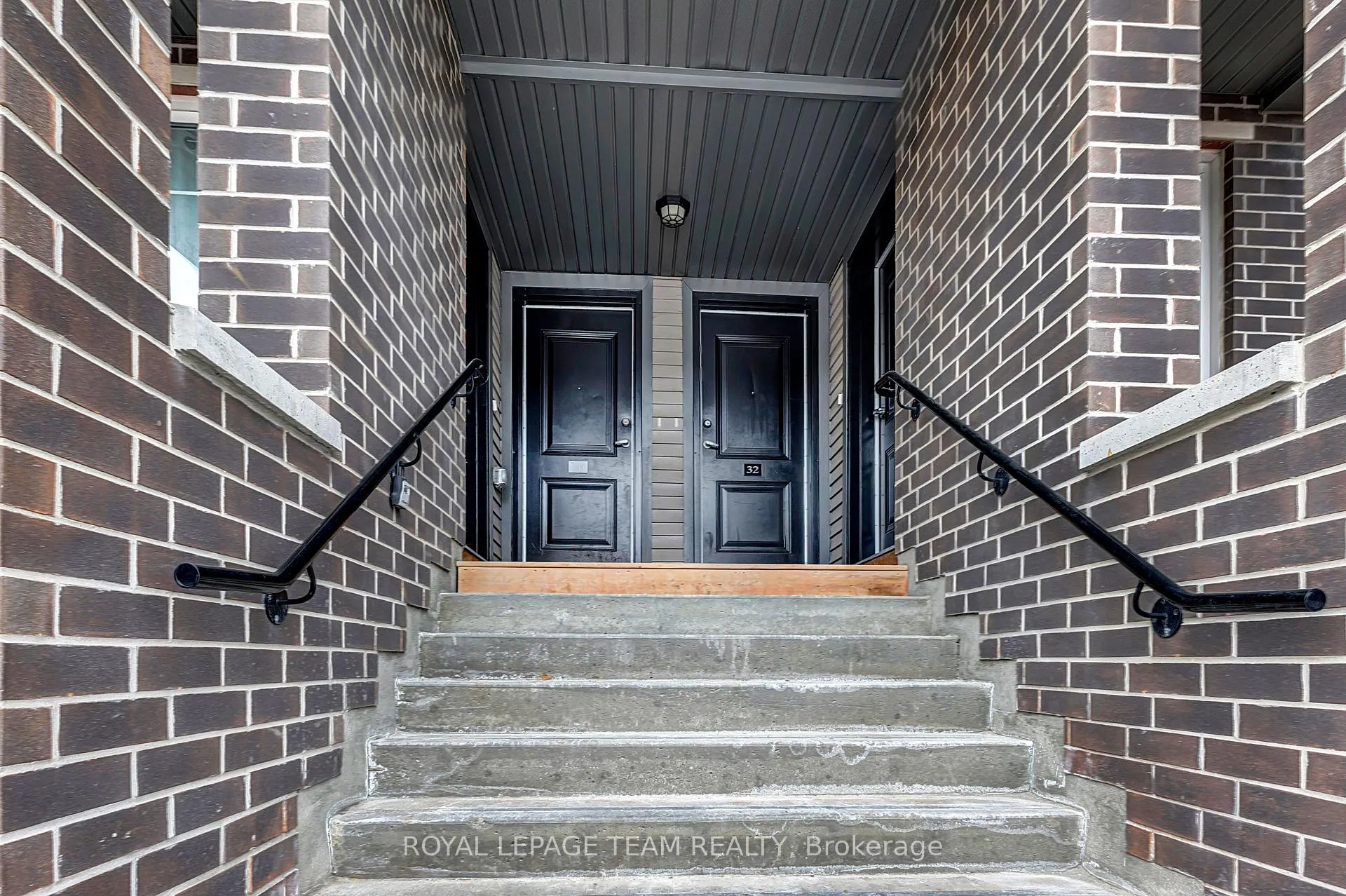 Photo 2 of 36 Affinity Private, Ottawa, Barrhaven - Heritage Park — HOMEH