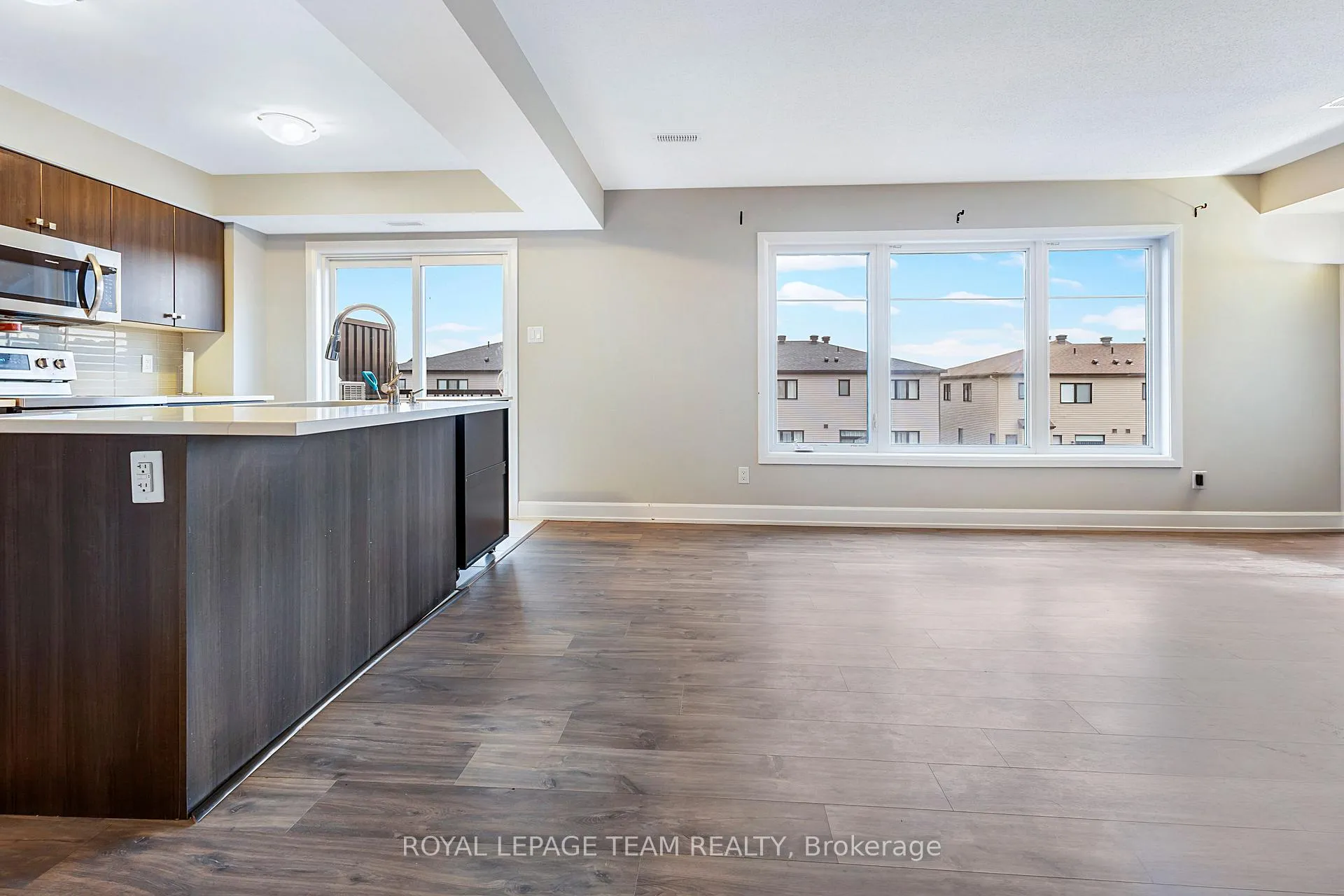 Photo 4 of 36 Affinity Private, Ottawa, Barrhaven - Heritage Park — HOMEH