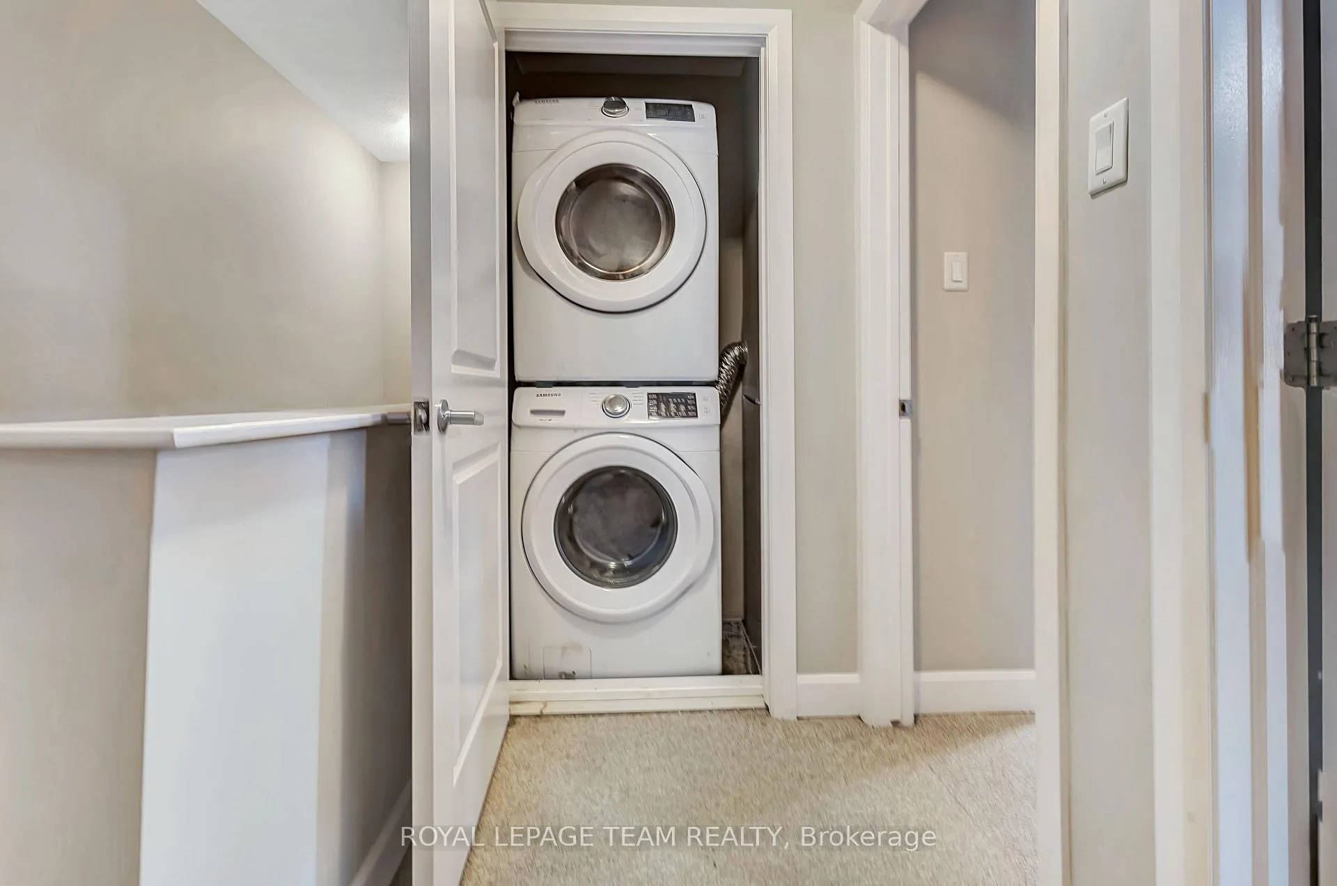 Photo 12 of 36 Affinity Private, Ottawa, Barrhaven - Heritage Park — HOMEH