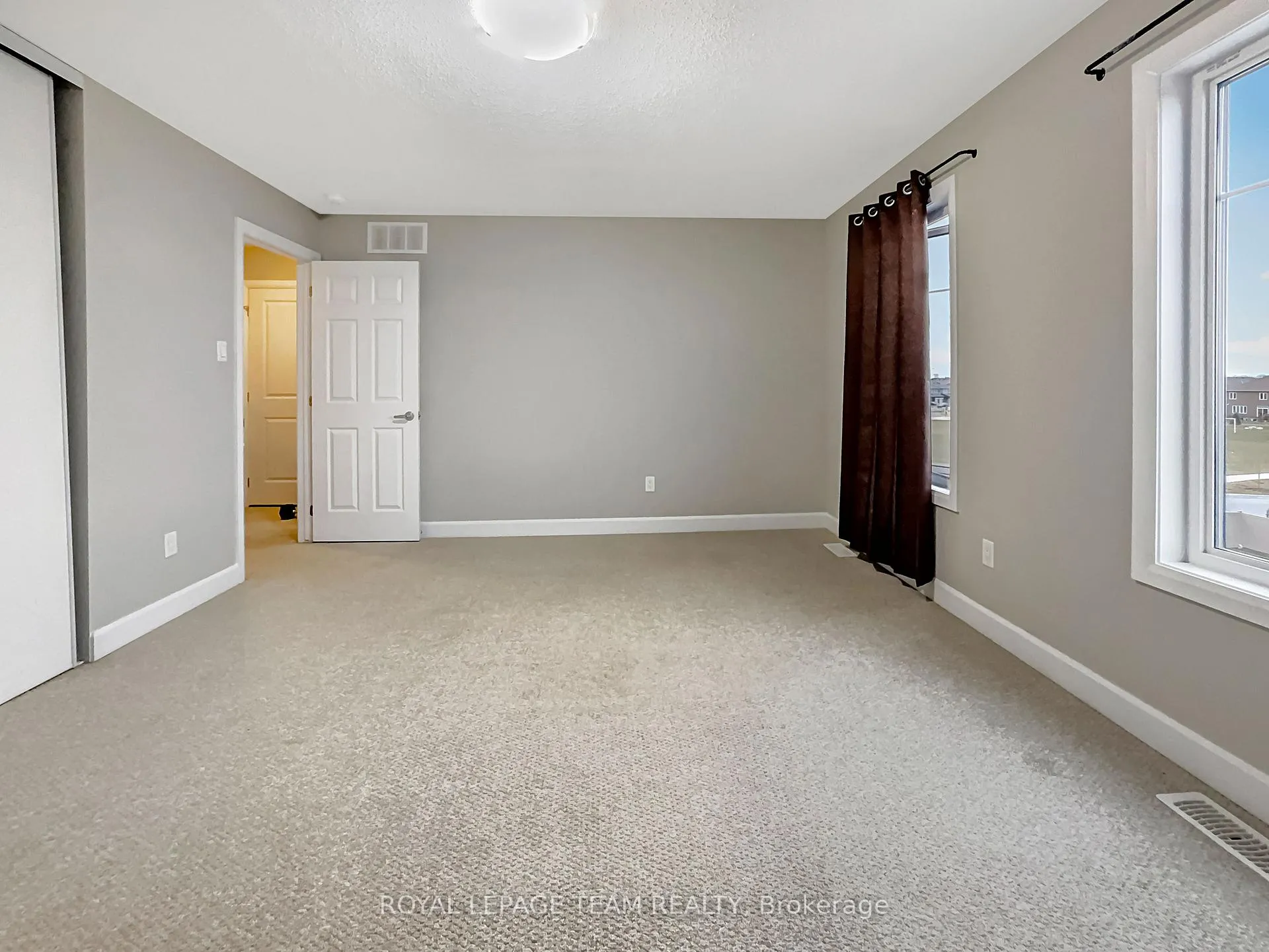 Photo 17 of 36 Affinity Private, Ottawa, Barrhaven - Heritage Park — HOMEH