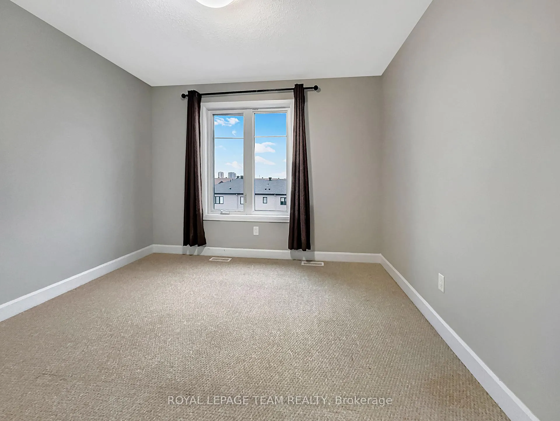 Photo 20 of 36 Affinity Private, Ottawa, Barrhaven - Heritage Park — HOMEH