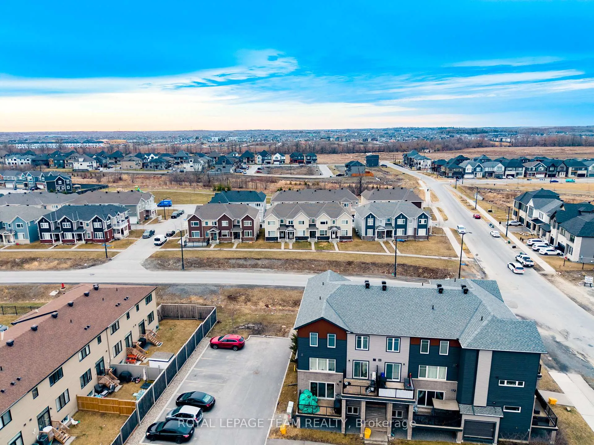 Photo 24 of 36 Affinity Private, Ottawa, Barrhaven - Heritage Park — HOMEH