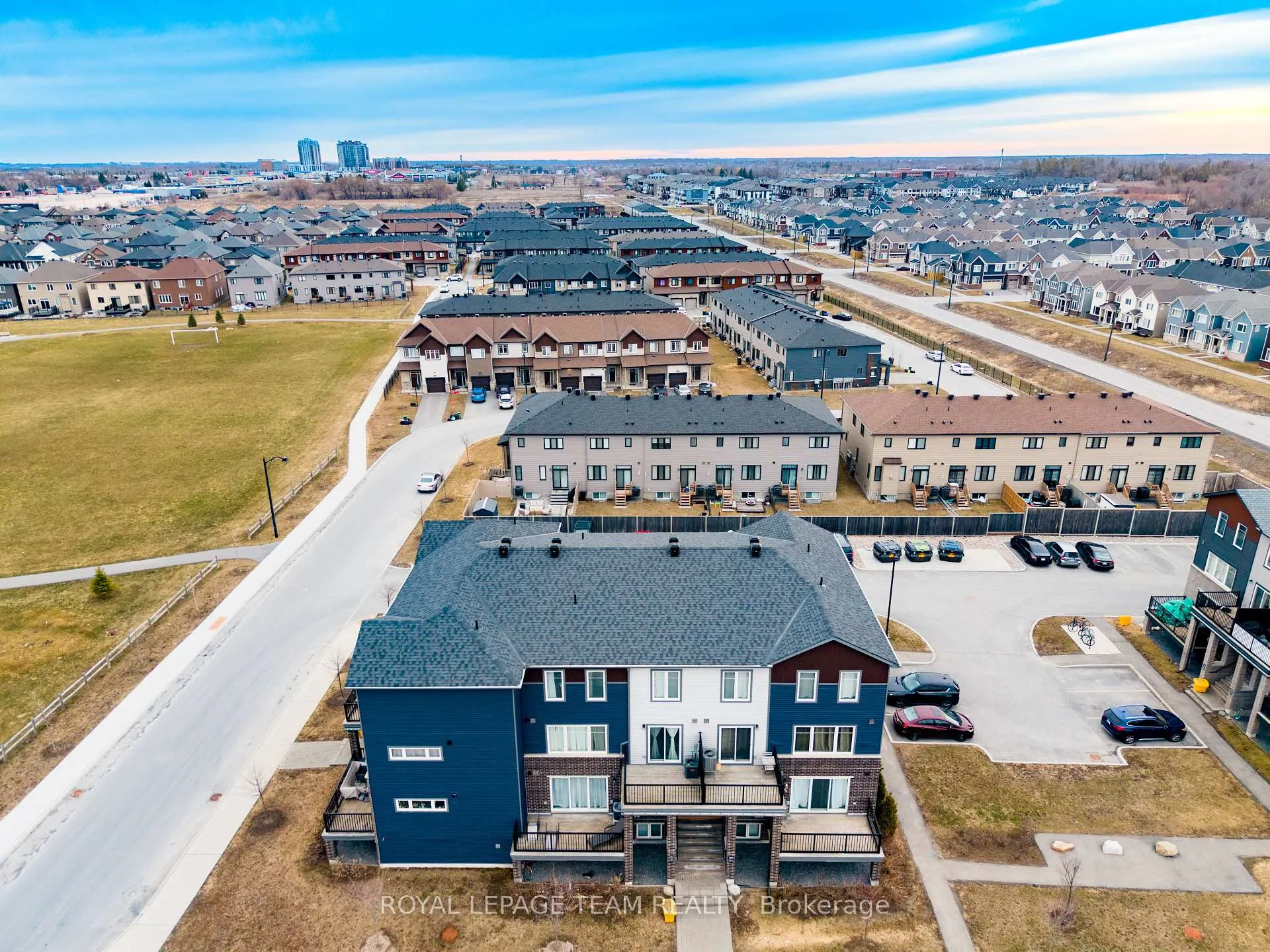 Photo 25 of 36 Affinity Private, Ottawa, Barrhaven - Heritage Park — HOMEH