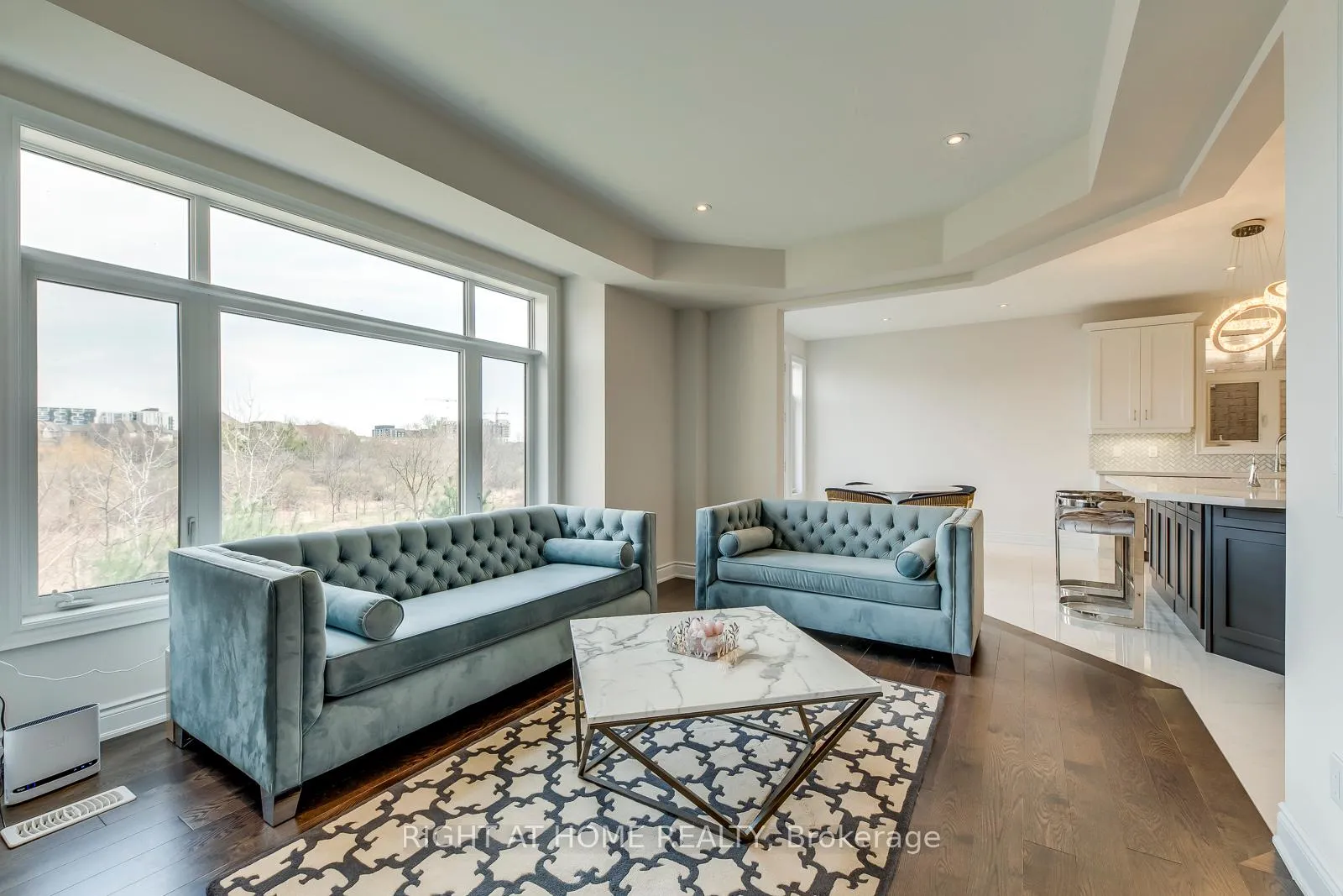 Photo 12 of 2441 Chateau Common, Oakville, Bronte Creek — HOMEH