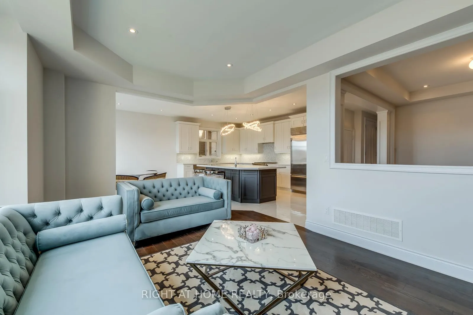 Photo 13 of 2441 Chateau Common, Oakville, Bronte Creek — HOMEH